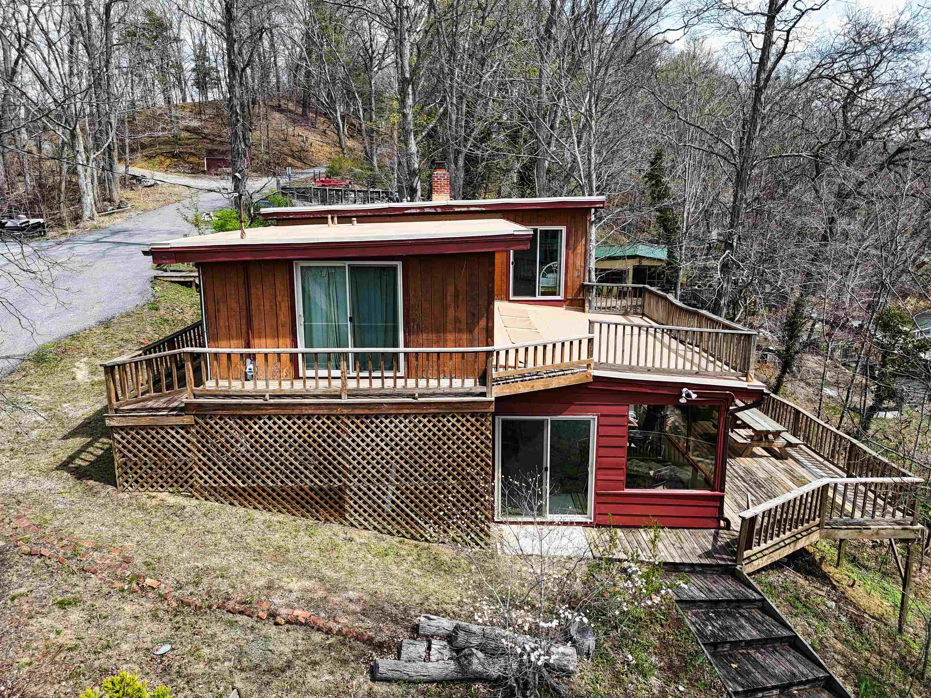 4443 Frazier Road Radford VA 24141