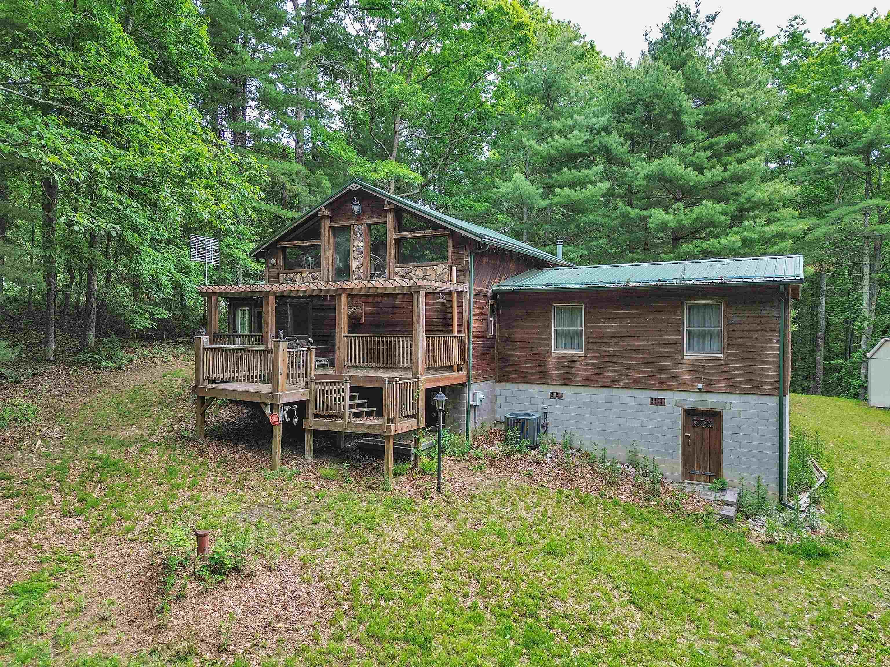 5928 Floyd Highway N Check VA 24072