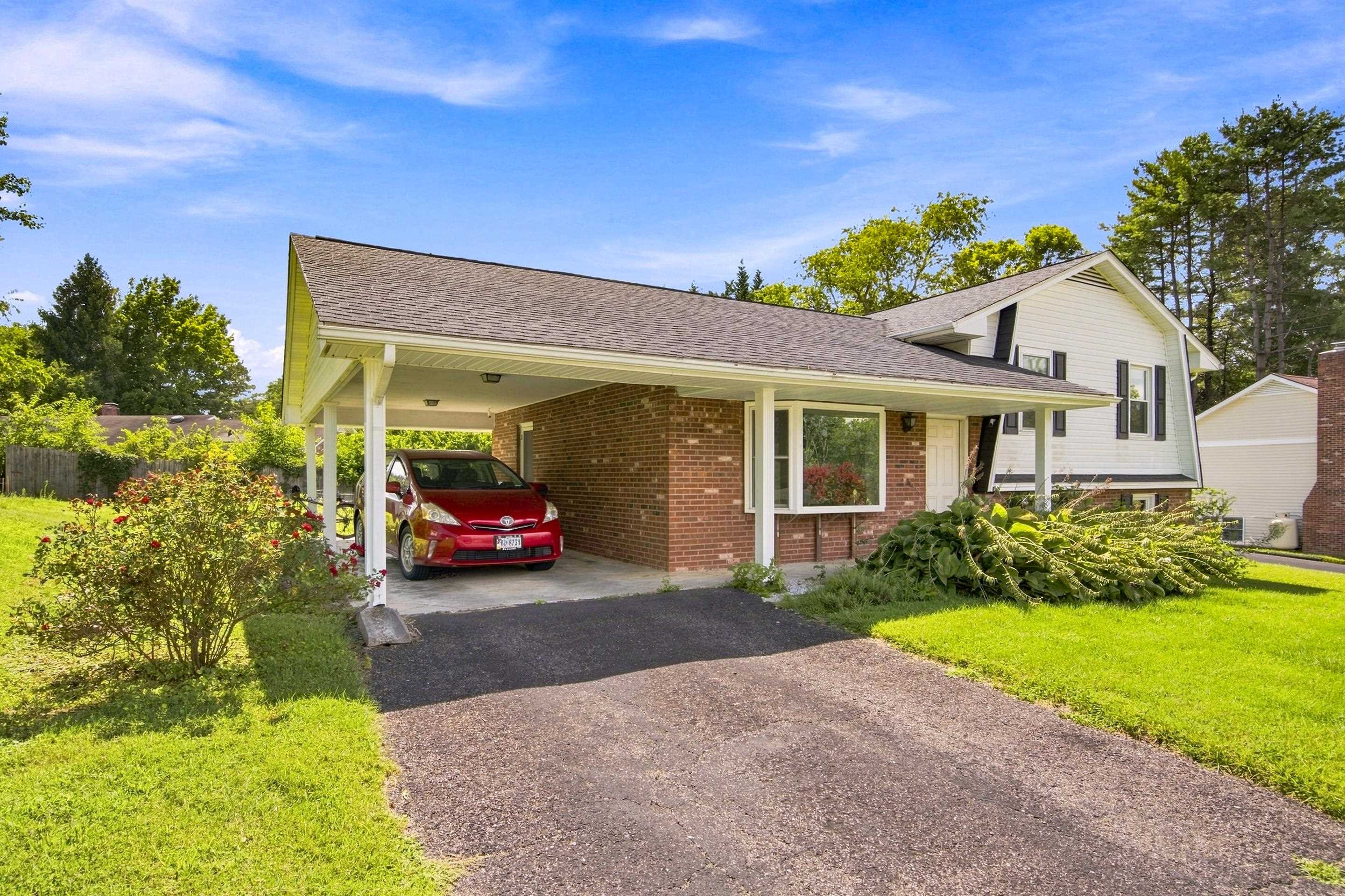 1105 Golfview Drive Blacksburg VA 24060