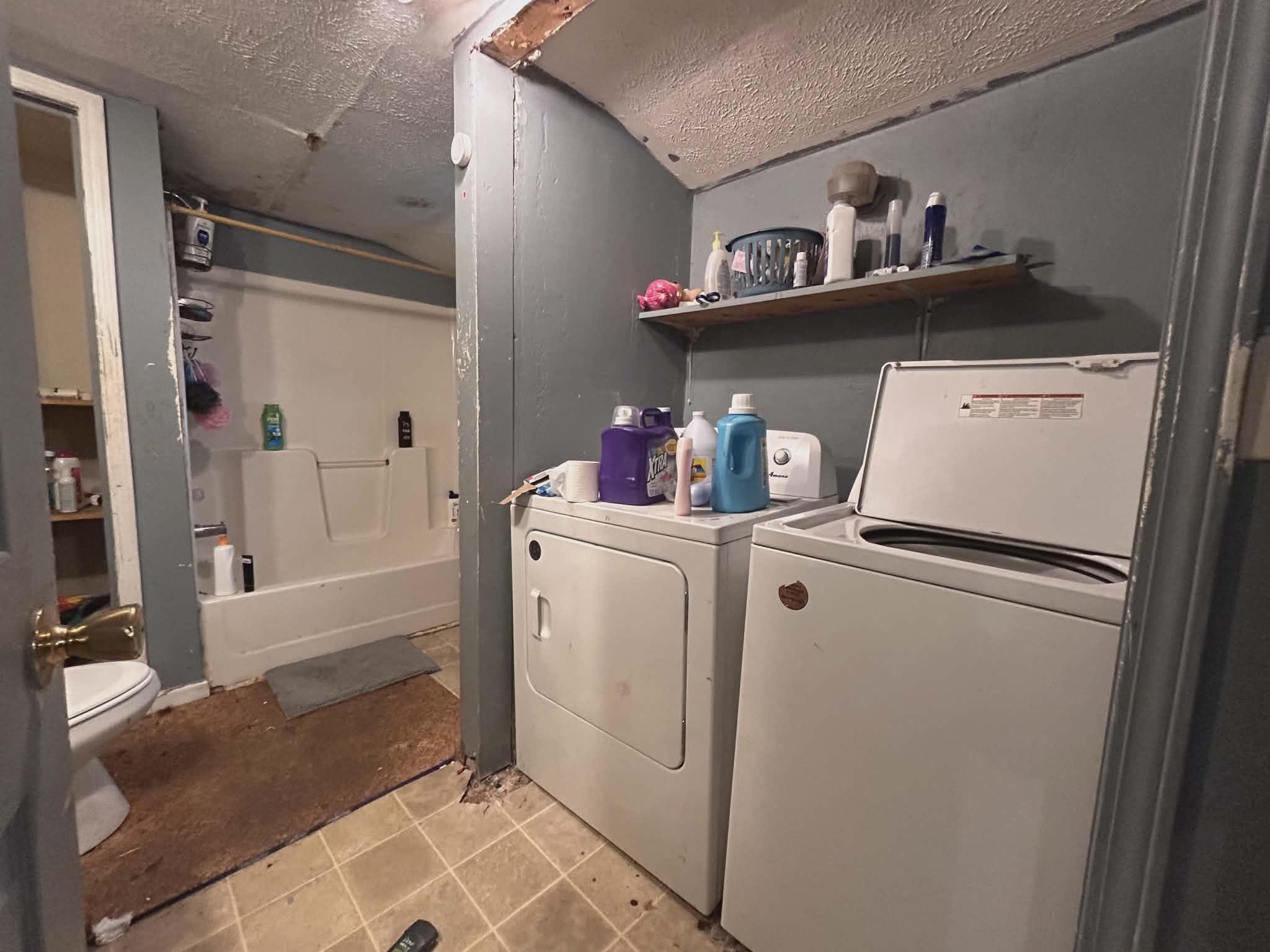 204 Locust Street Narrows VA 24124