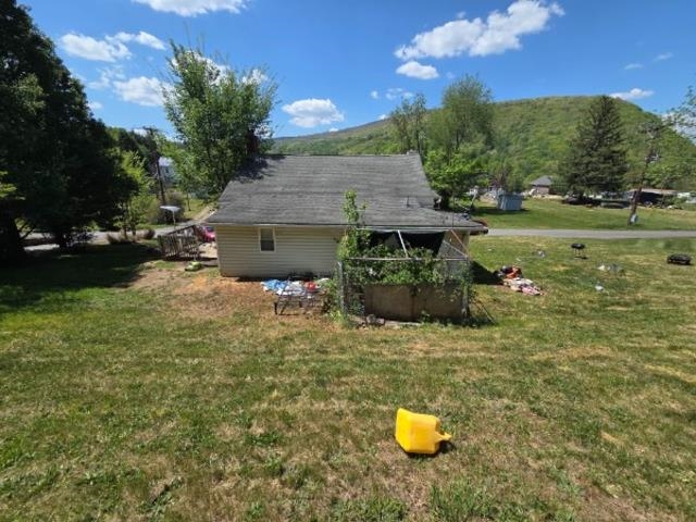 204 Locust Street Narrows VA 24124