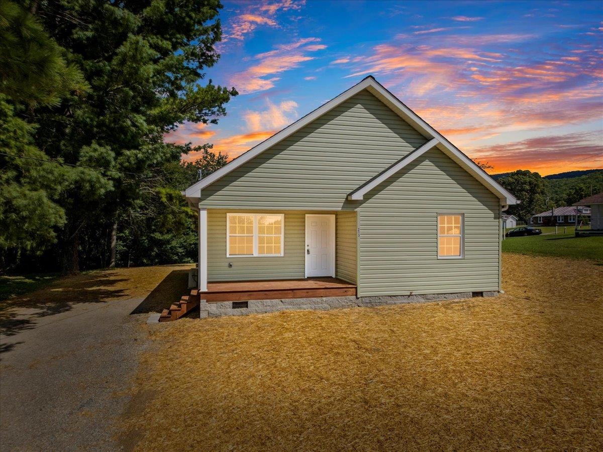 213 Pine Street Pulaski VA 24301