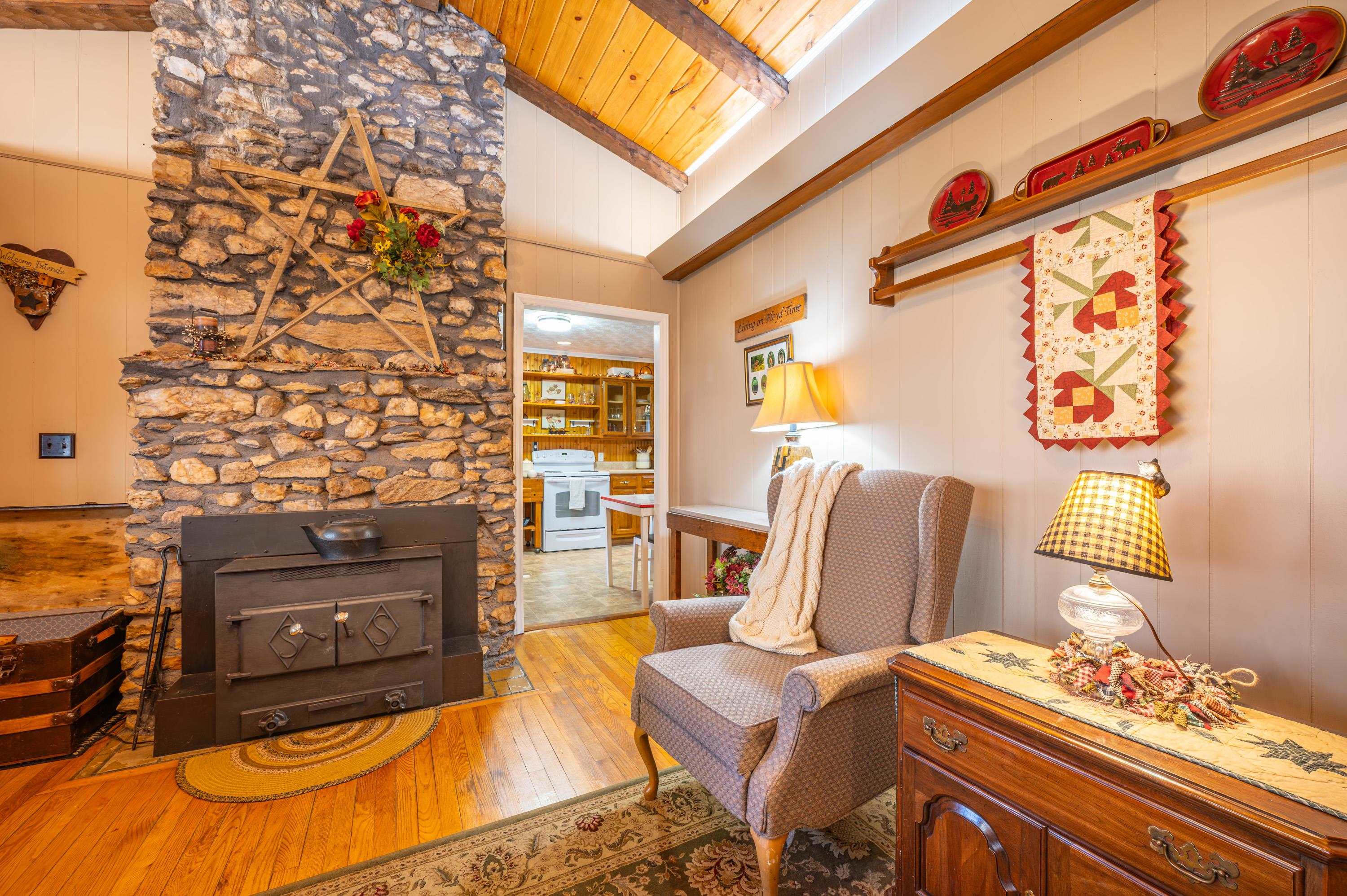 2230 Sowers Road Floyd VA 24091