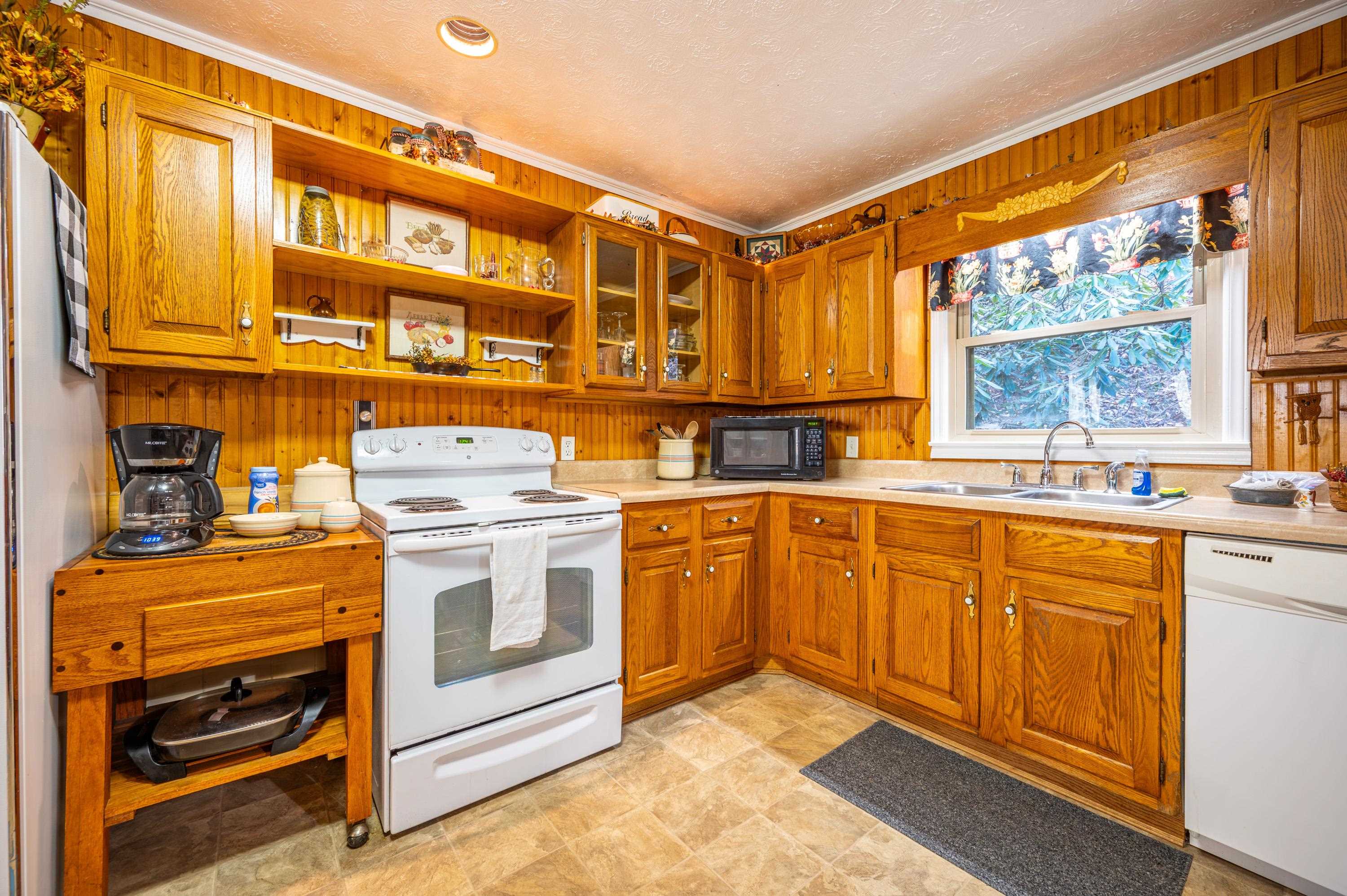 2230 Sowers Road Floyd VA 24091