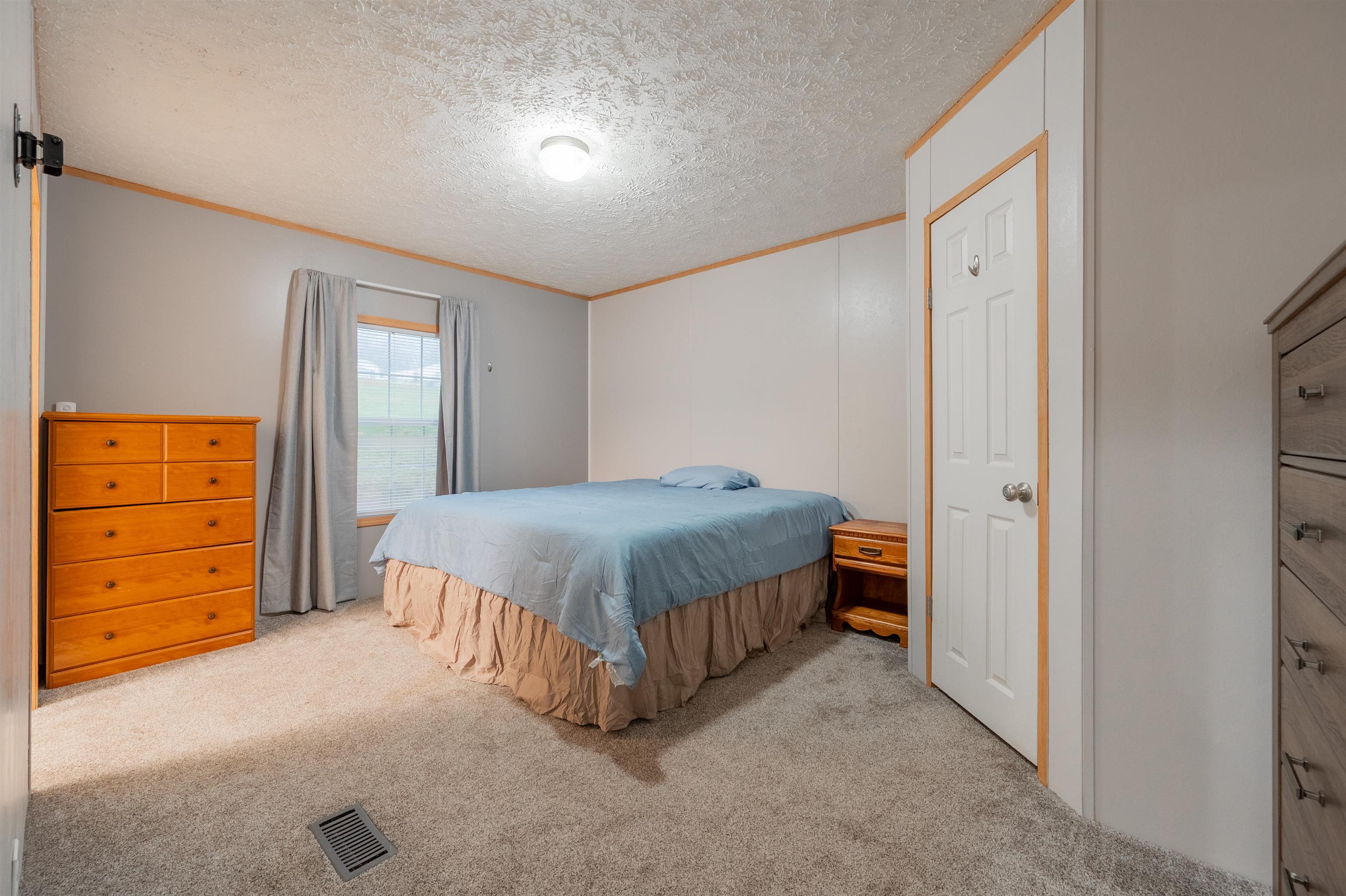 4786 Millirons Lane Pulaski VA 24301