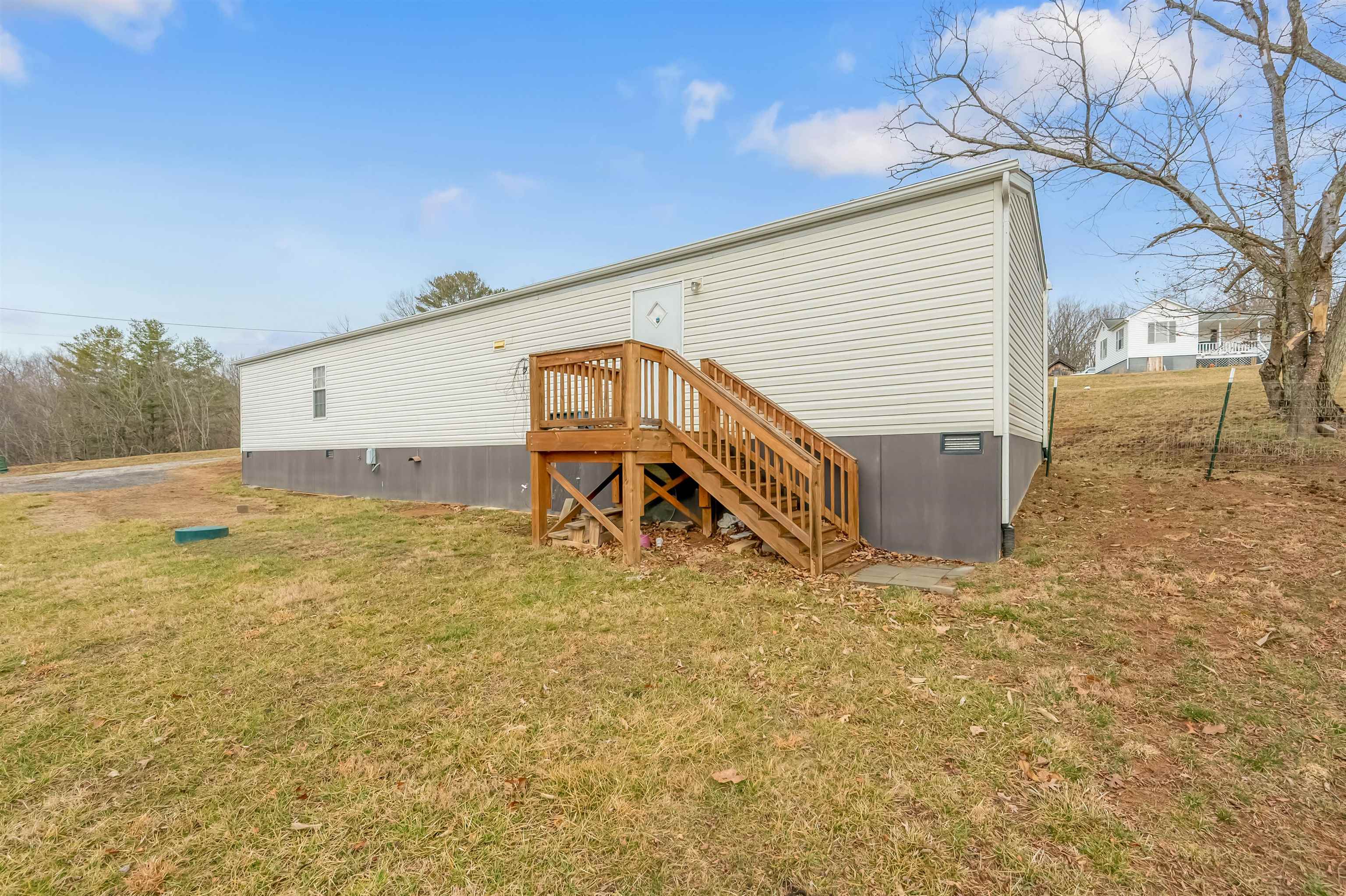 4786 Millirons Lane Pulaski VA 24301