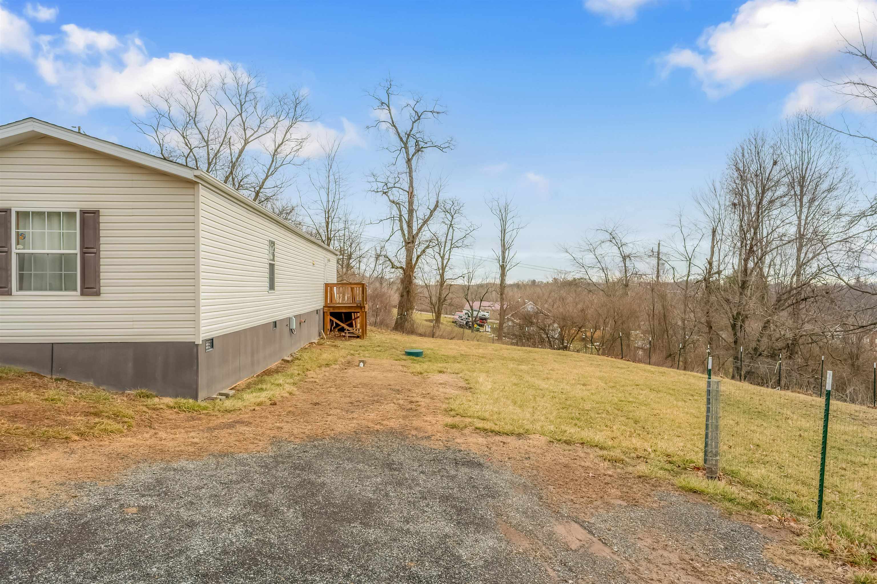 4786 Millirons Lane Pulaski VA 24301