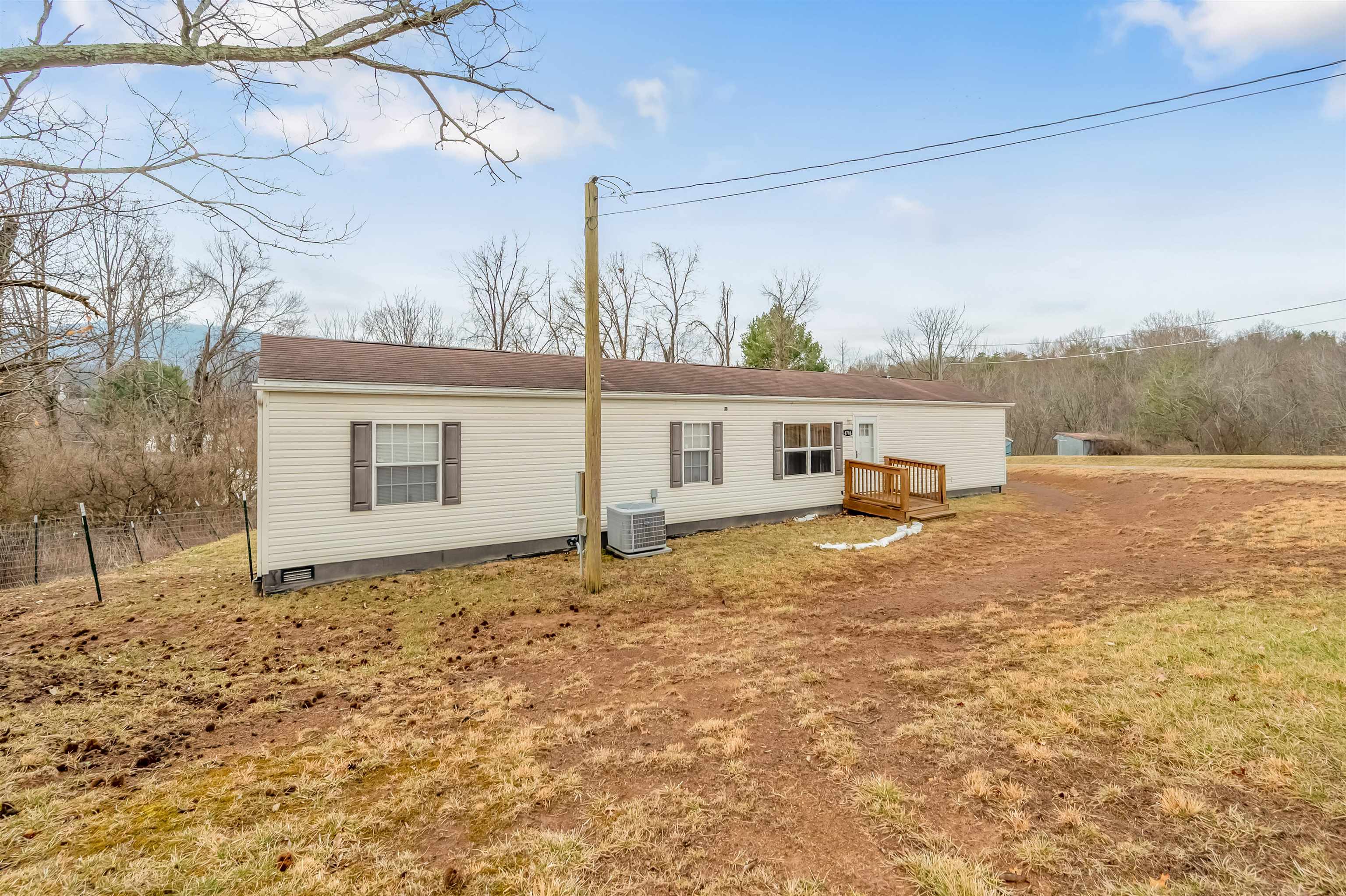 4786 Millirons Lane Pulaski VA 24301