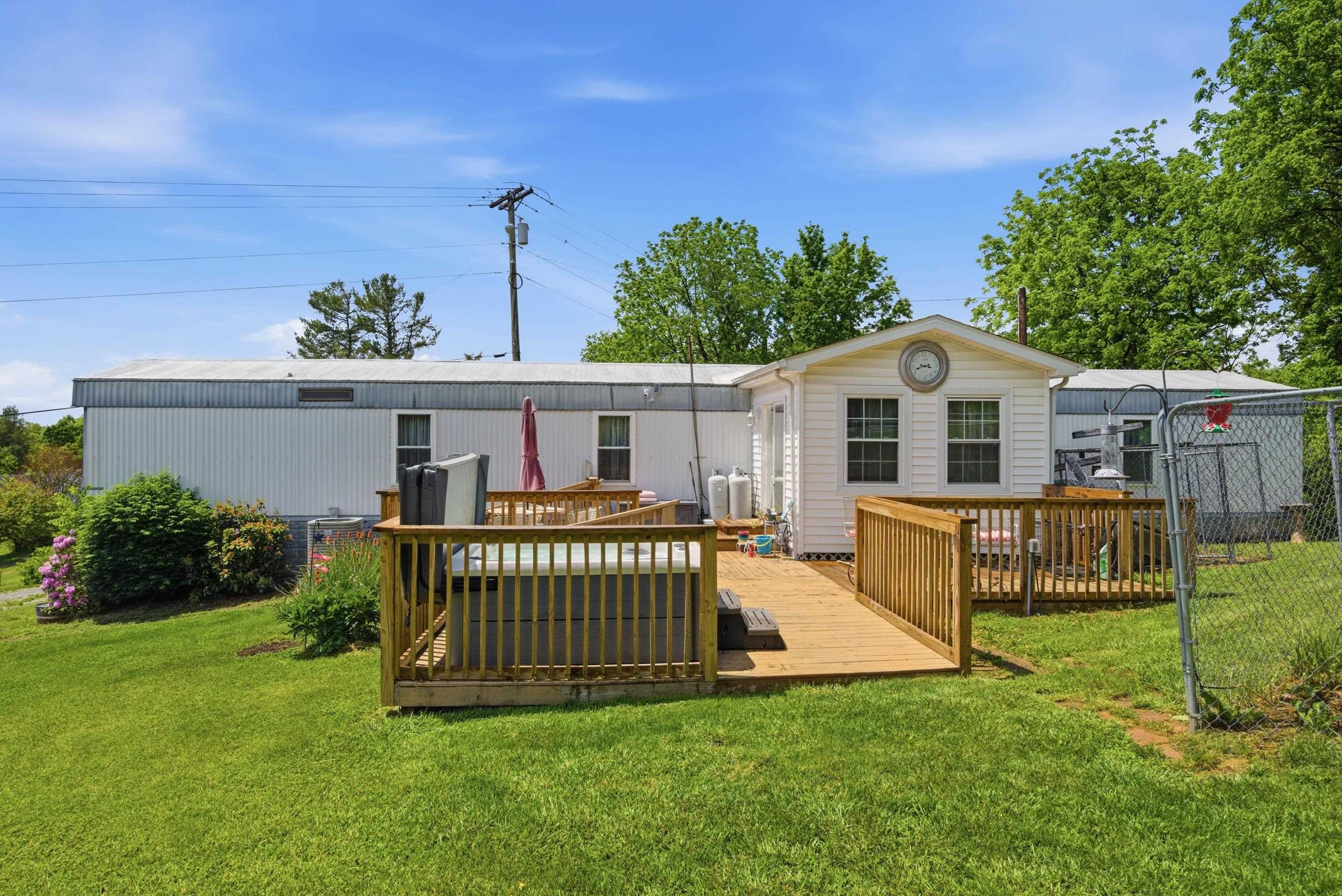1516 Gunston Road Christiansburg VA 24073