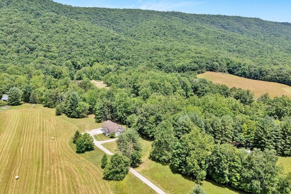 8055 Johns Creek Road New Castle VA 24127