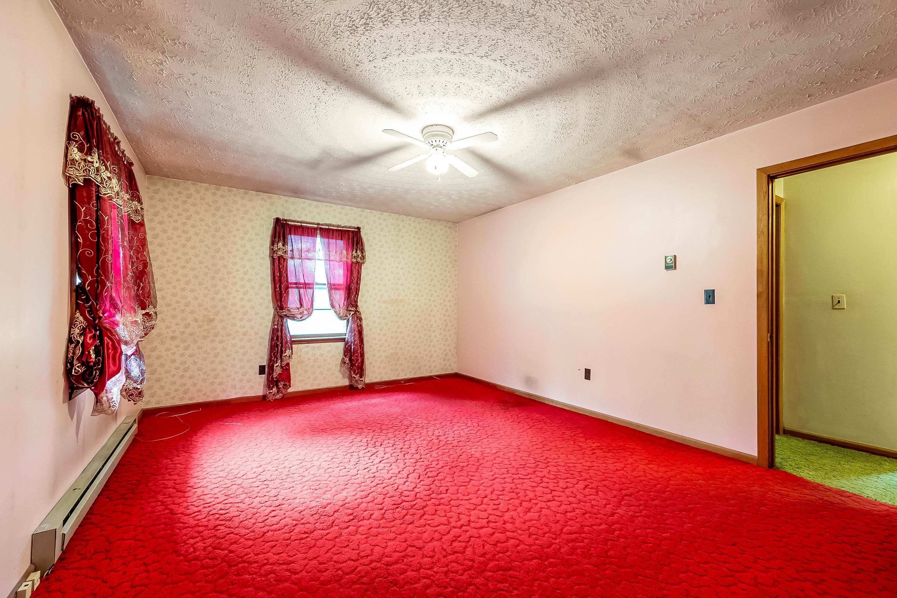 3722 Wesendonck Road Bland VA 24315