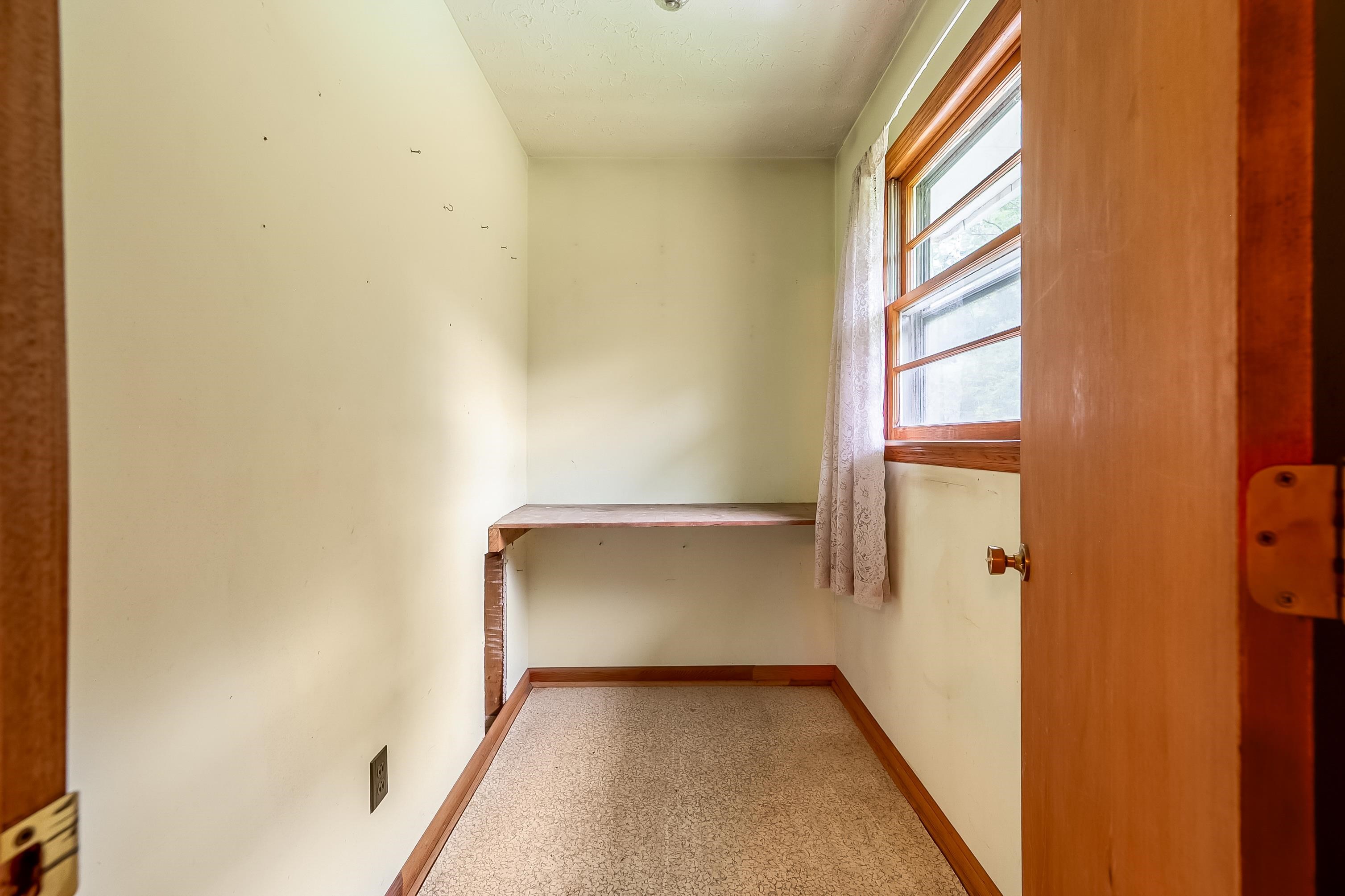 3722 Wesendonck Road Bland VA 24315