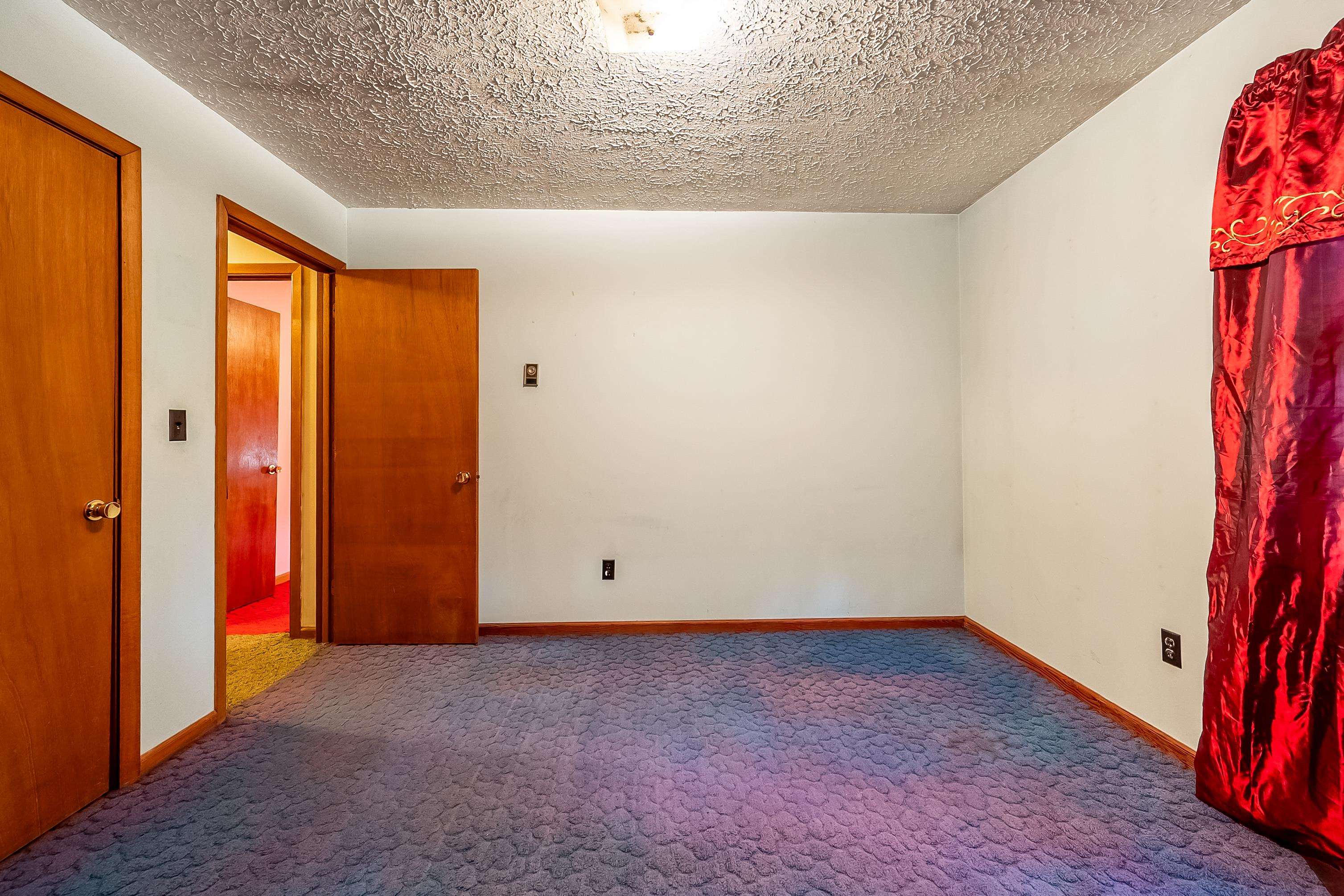 3722 Wesendonck Road Bland VA 24315