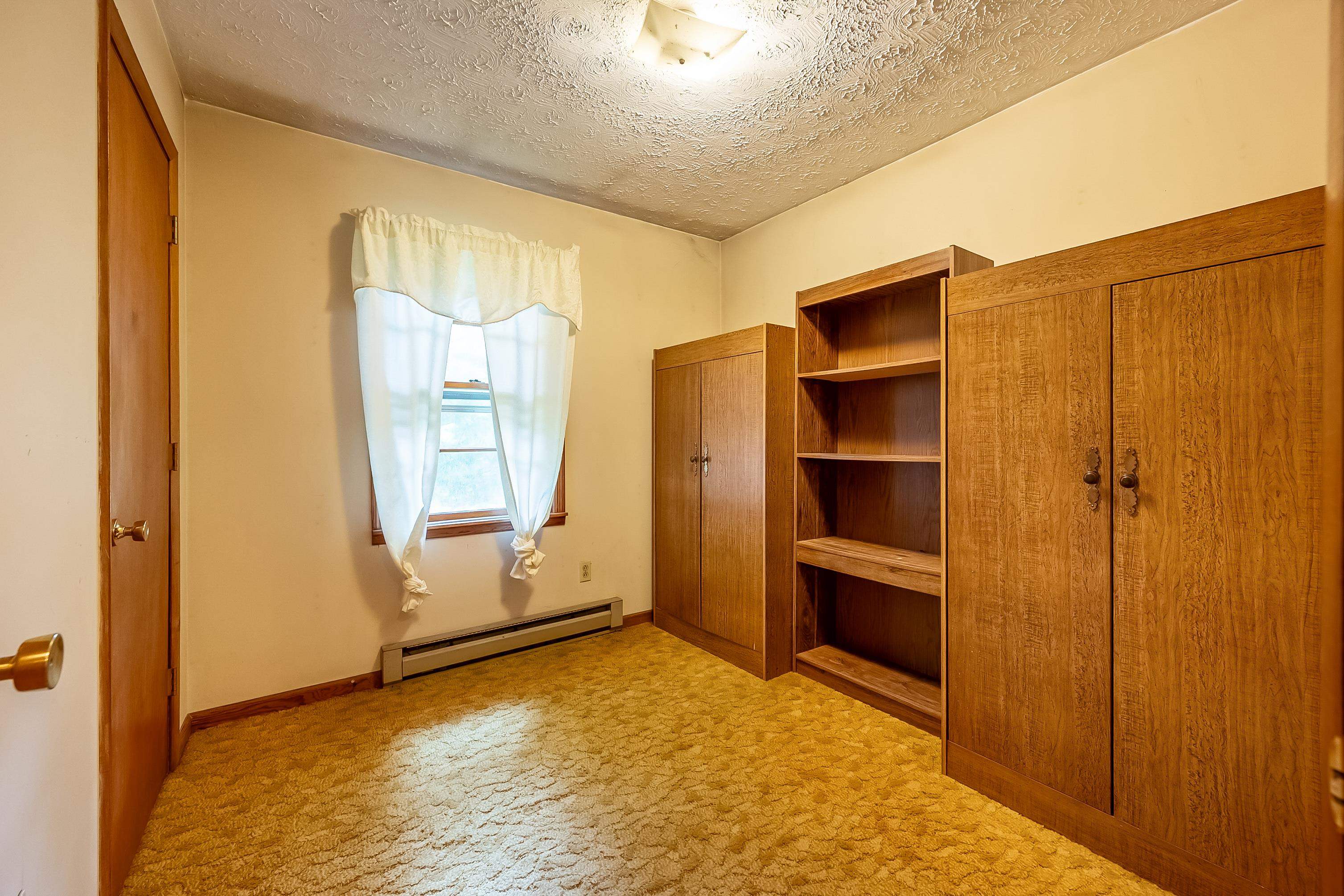 3722 Wesendonck Road Bland VA 24315