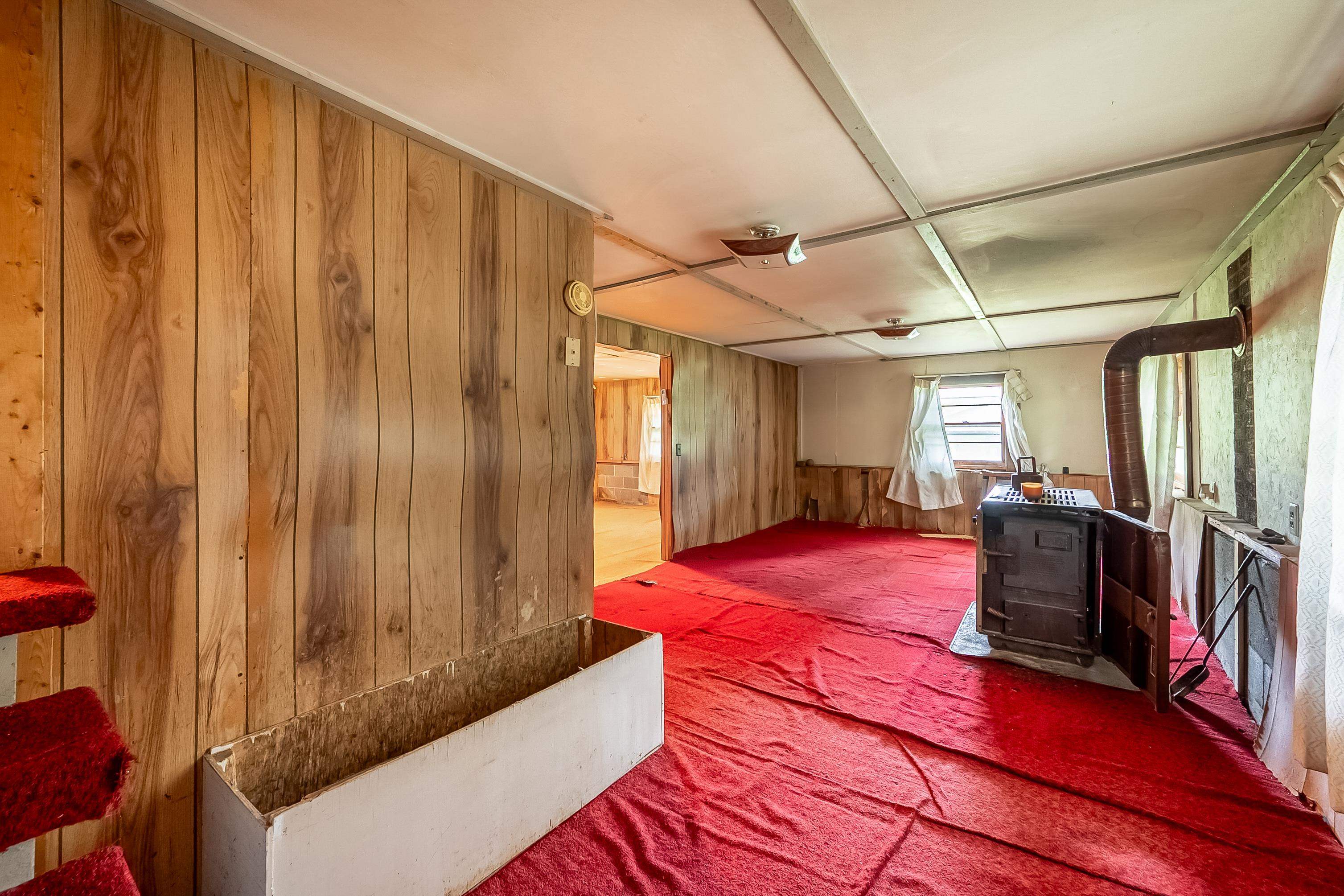 3722 Wesendonck Road Bland VA 24315