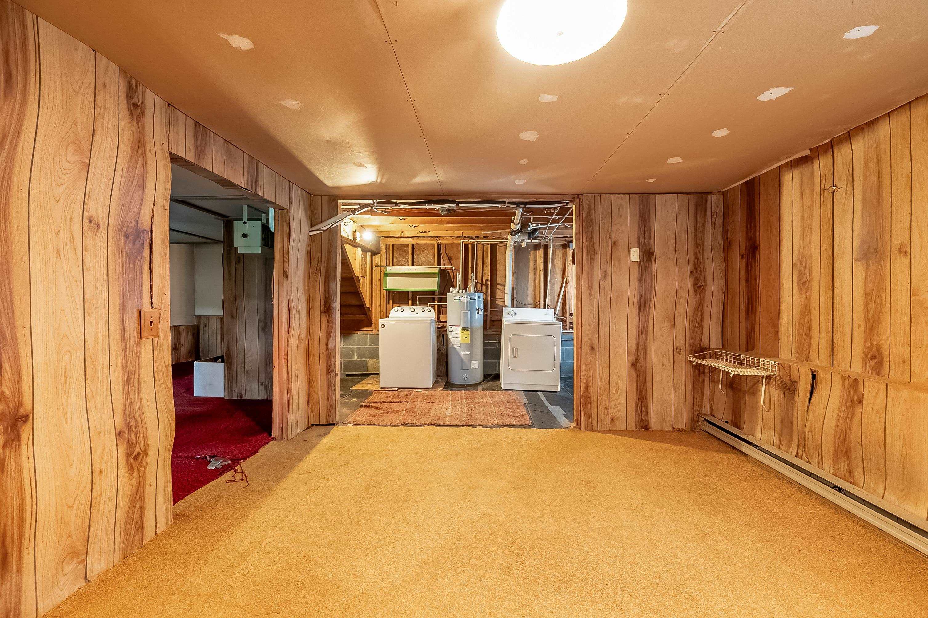 3722 Wesendonck Road Bland VA 24315