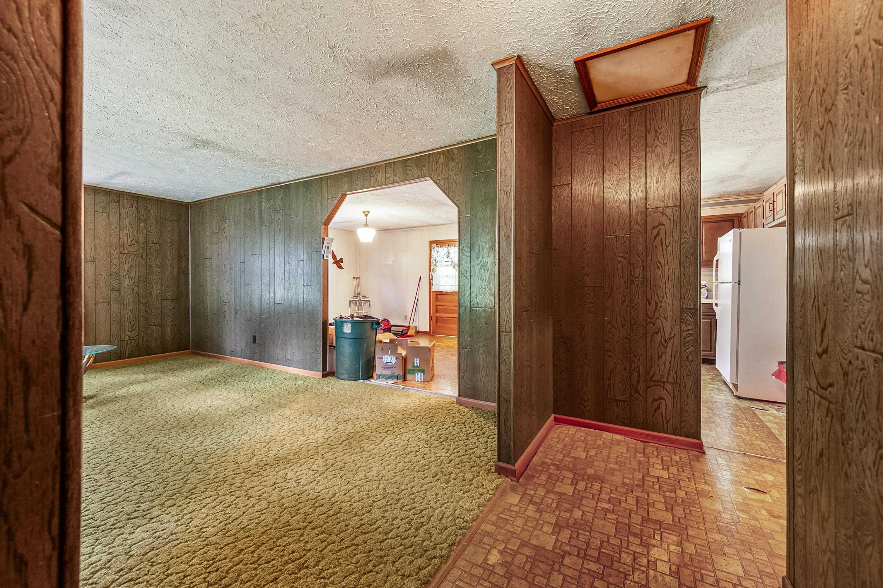 3722 Wesendonck Road Bland VA 24315