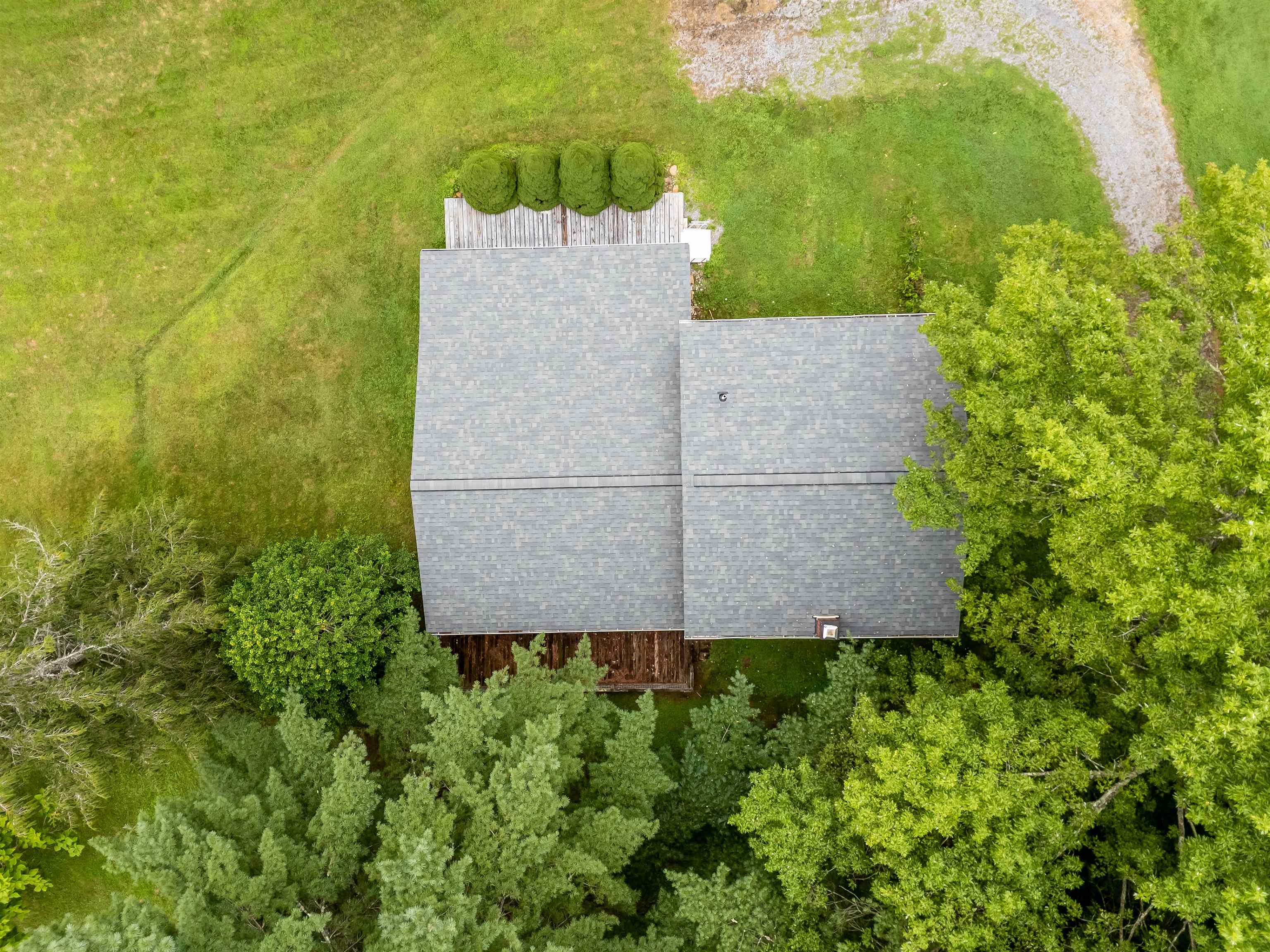 3722 Wesendonck Road Bland VA 24315