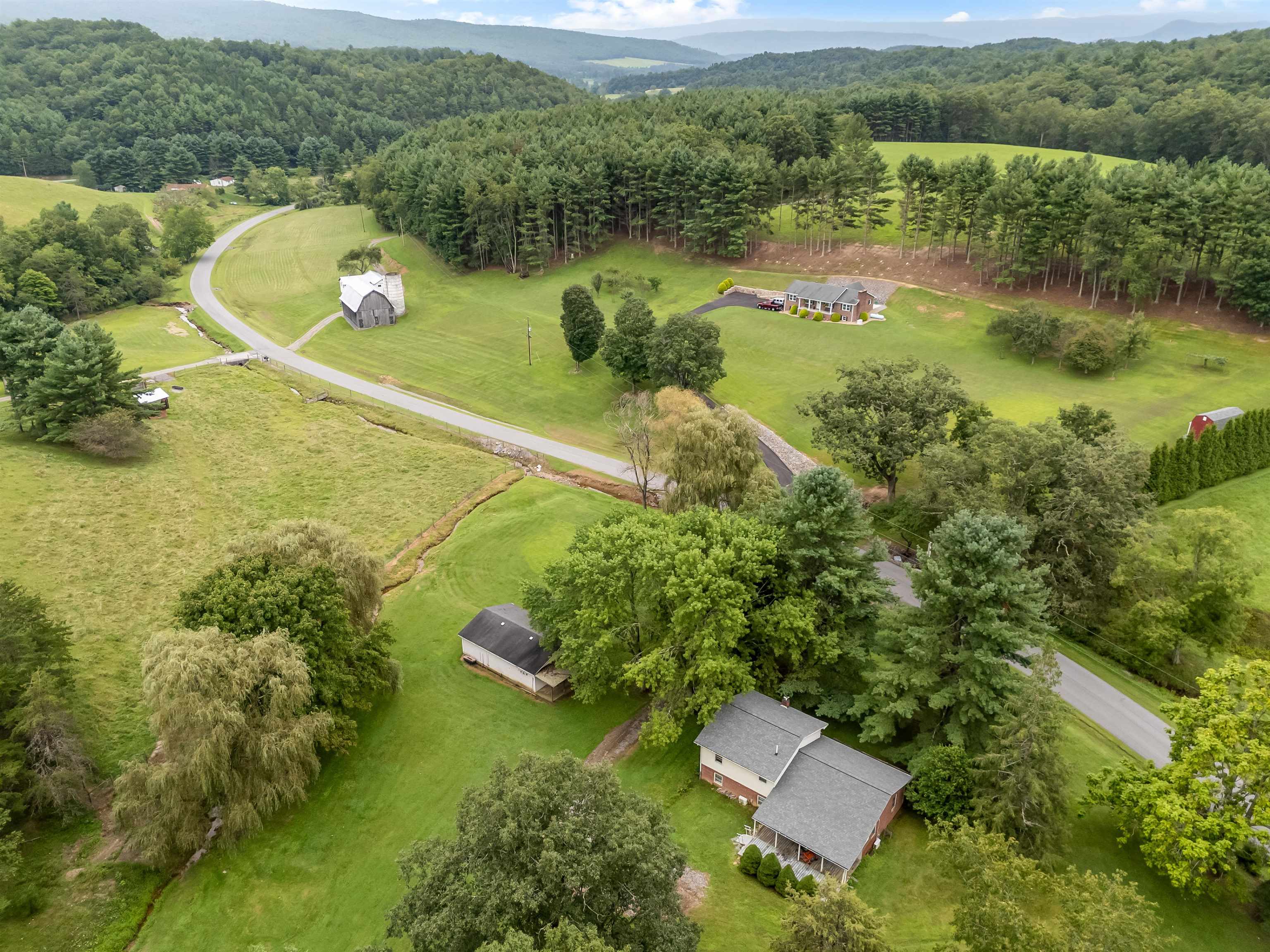 3722 Wesendonck Road Bland VA 24315