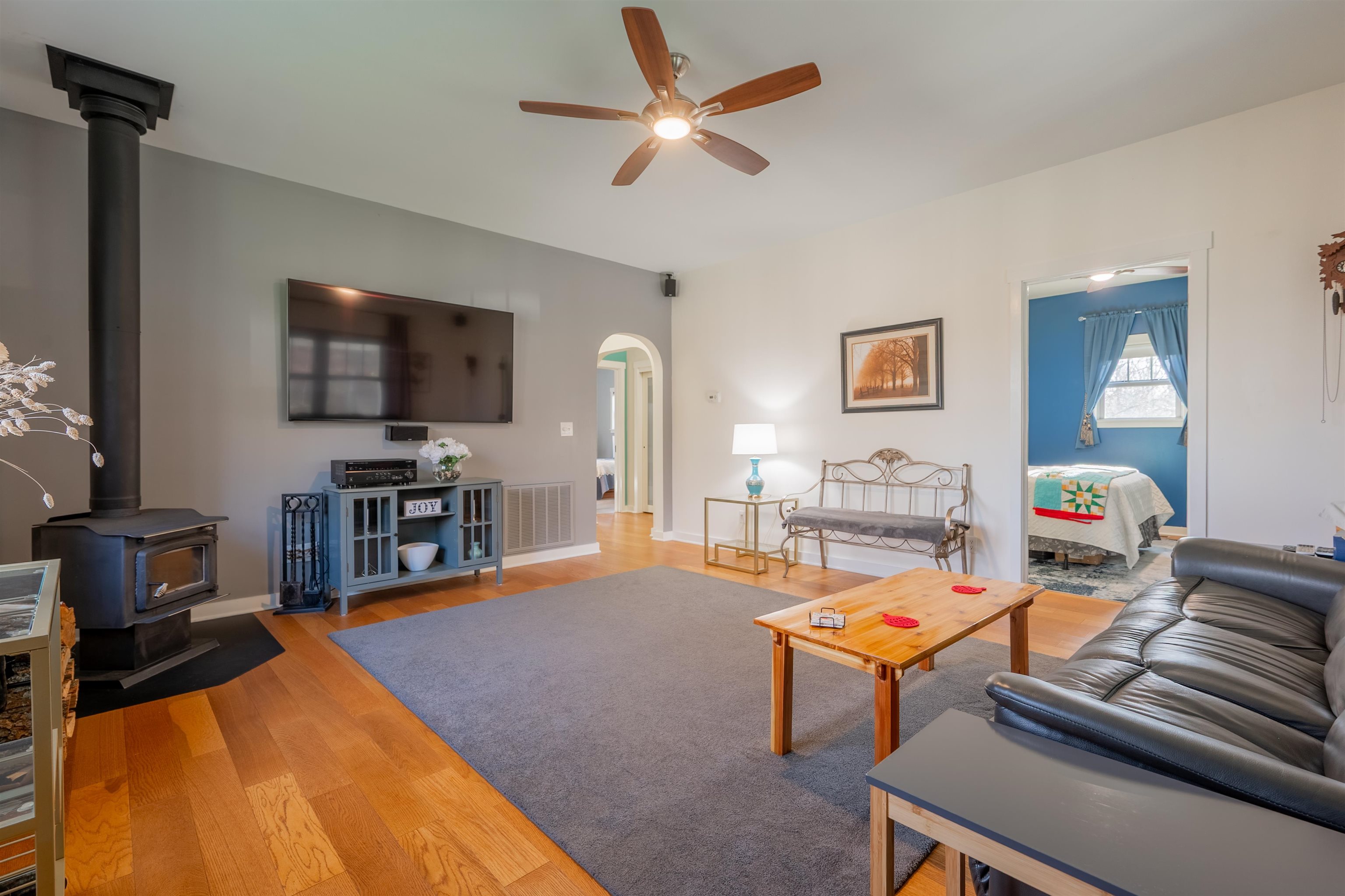 725 Cross Avenue Pearisburg VA 24134