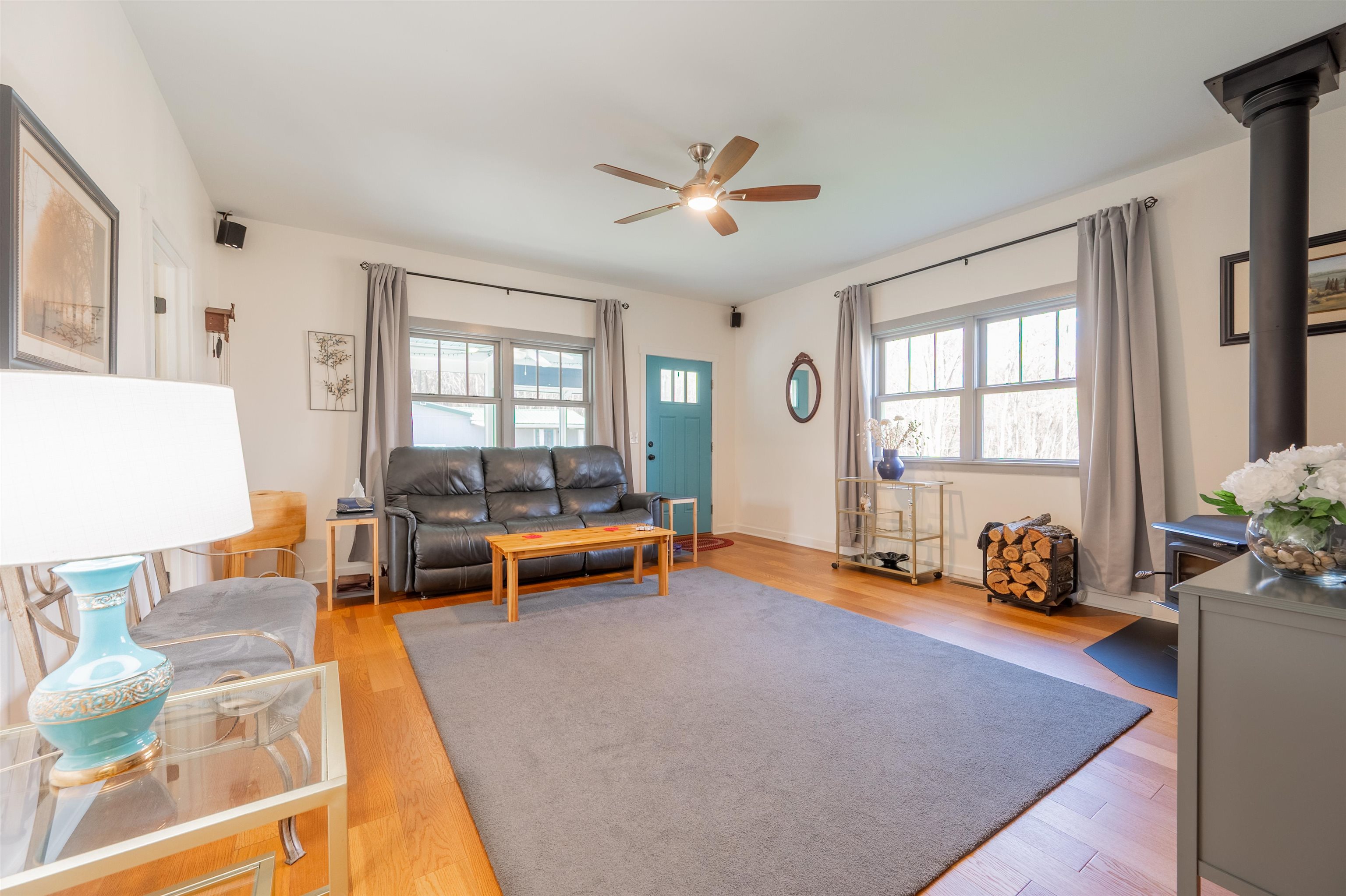725 Cross Avenue Pearisburg VA 24134