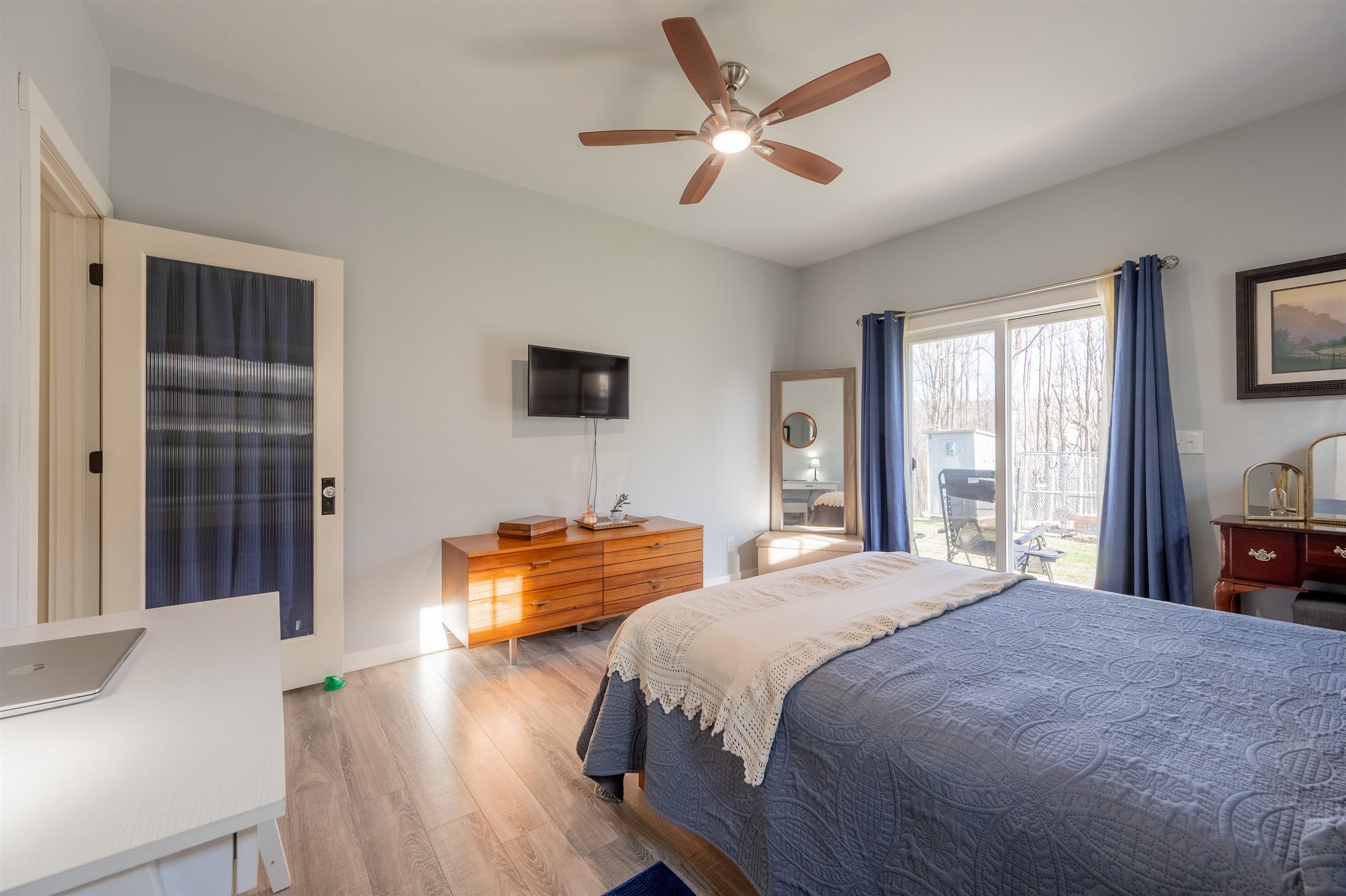 725 Cross Avenue Pearisburg VA 24134