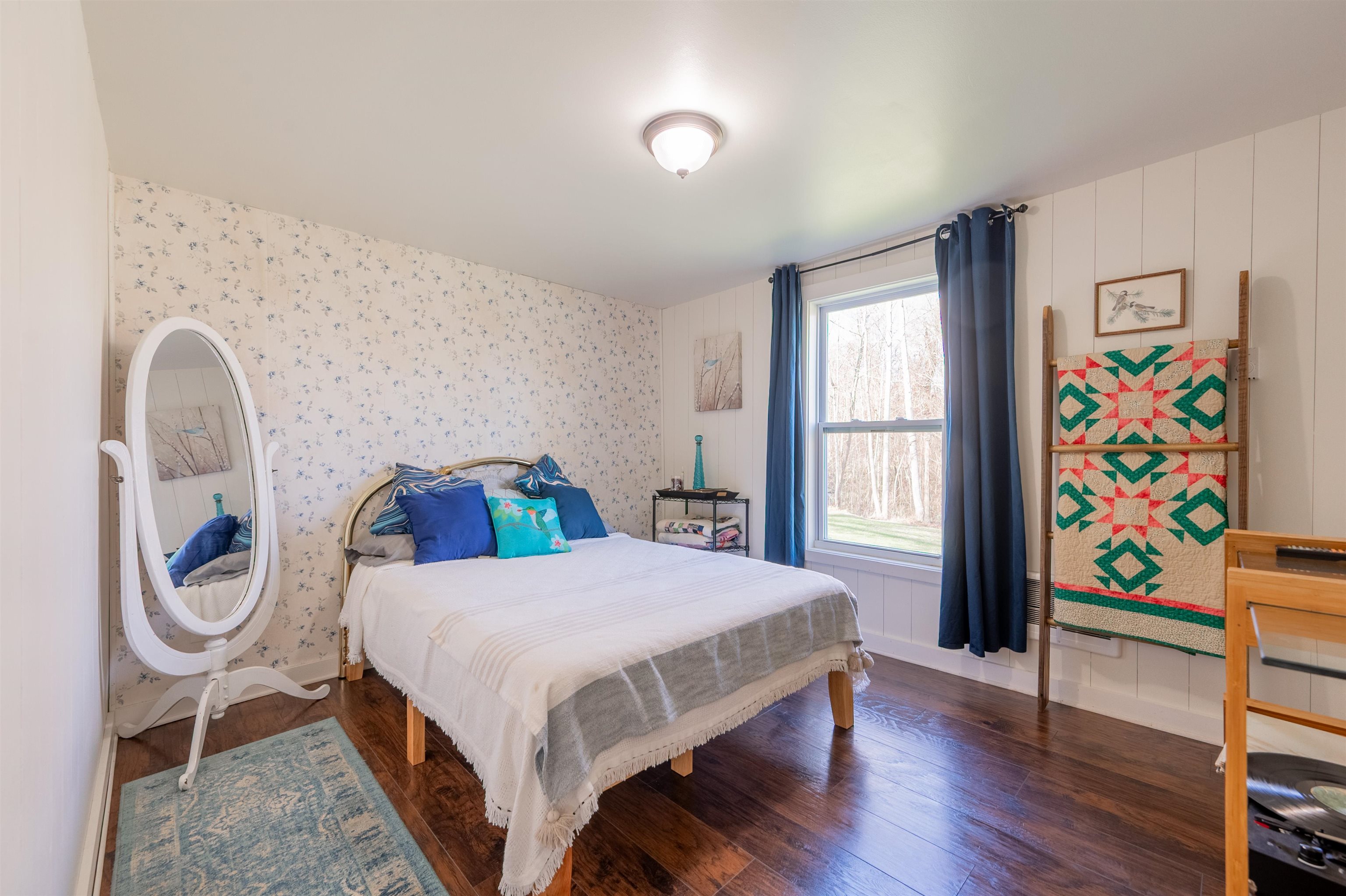 725 Cross Avenue Pearisburg VA 24134