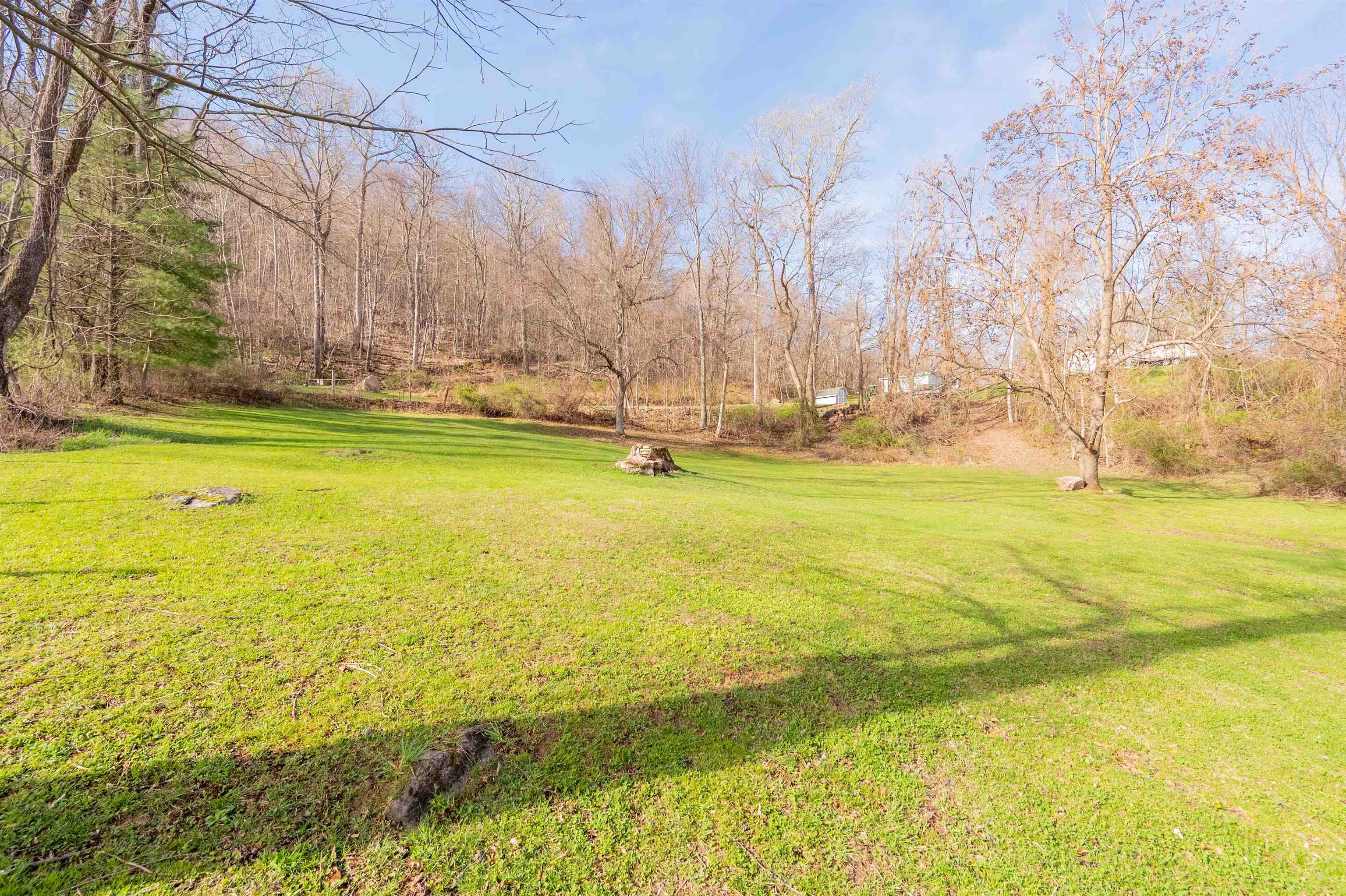 725 Cross Avenue Pearisburg VA 24134