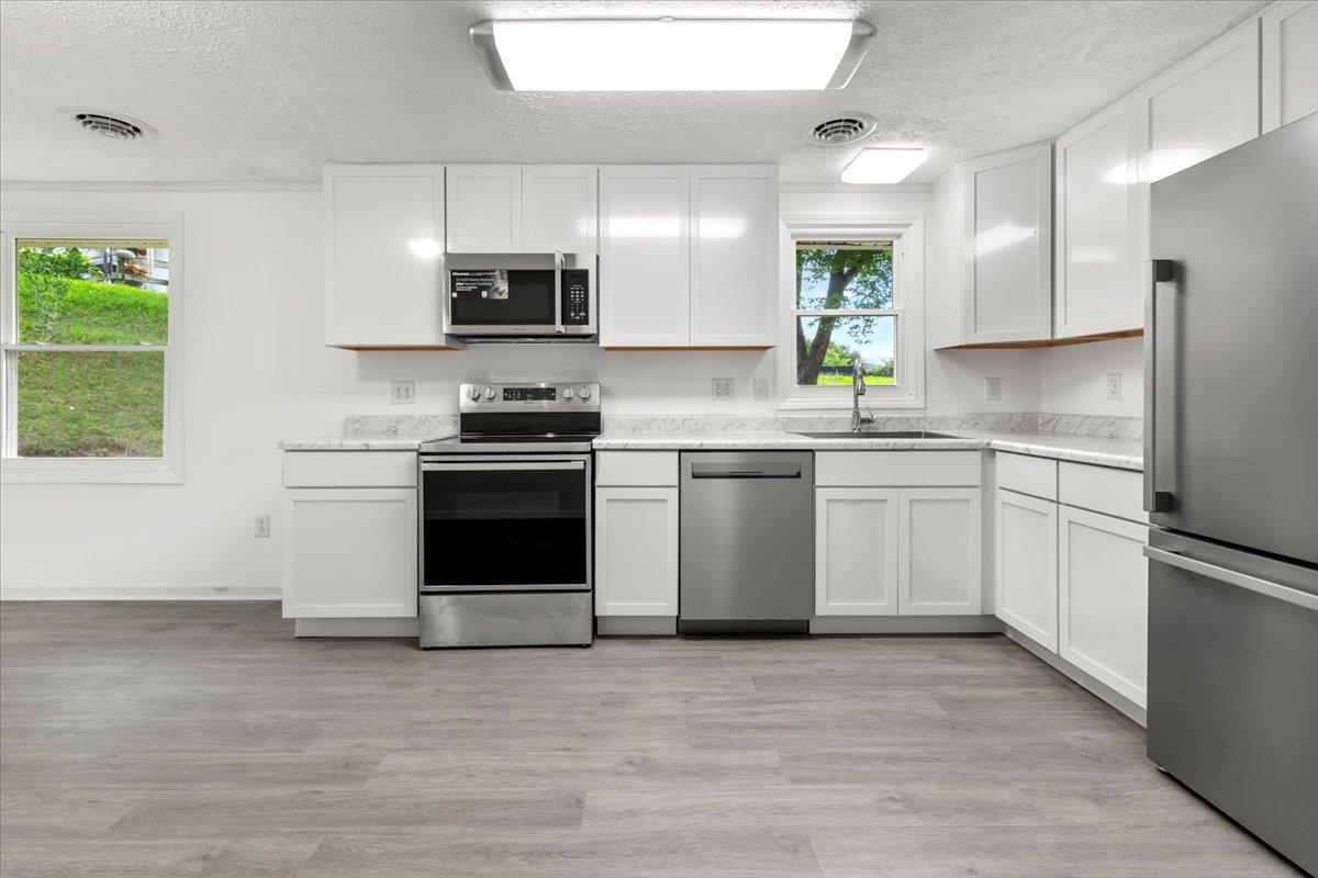 2305 Elmwood Street Radford VA 24141