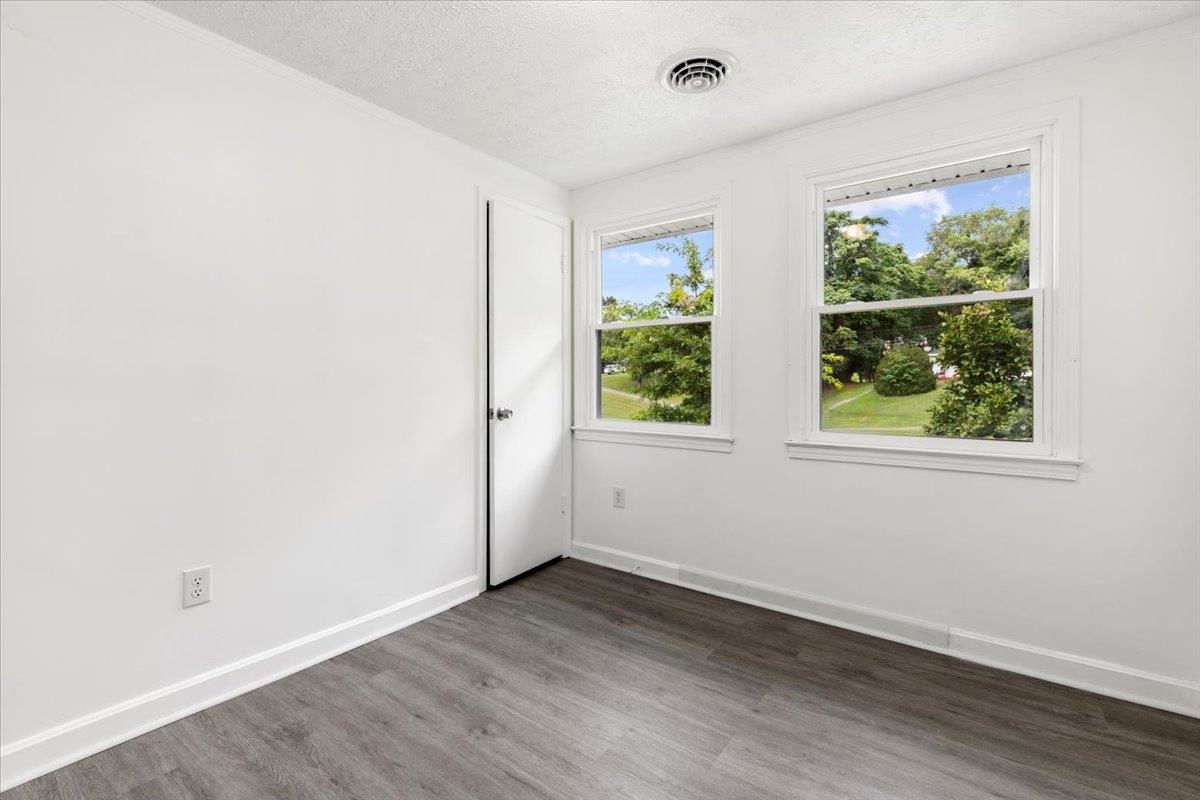 2305 Elmwood Street Radford VA 24141