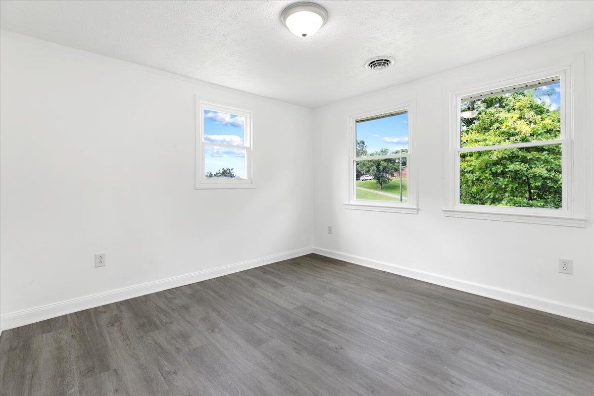 2305 Elmwood Street Radford VA 24141