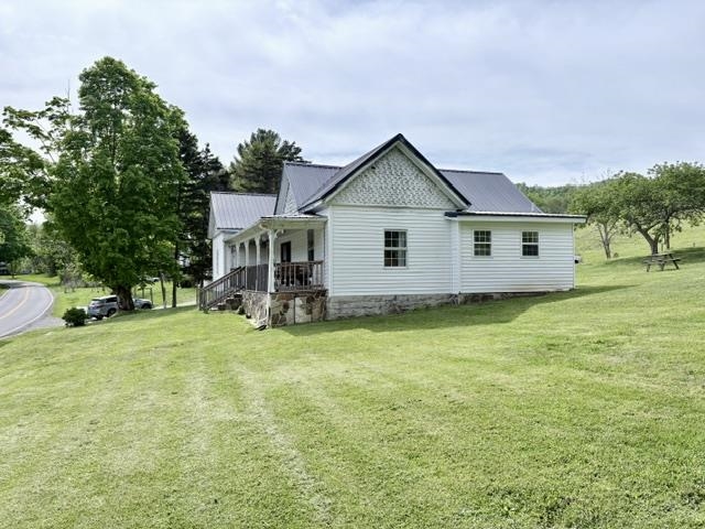 4425 W Blue Grass Trl Virginia Trail Ceres VA 24318