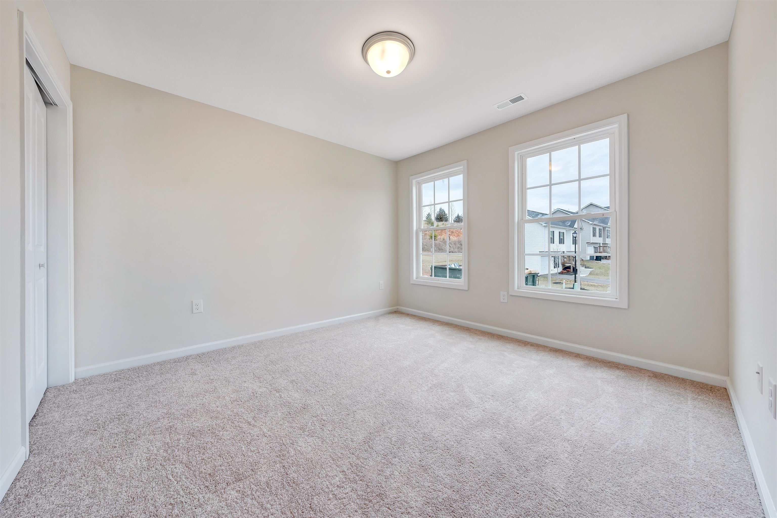 1565 Kensington Way Christiansburg VA 24073