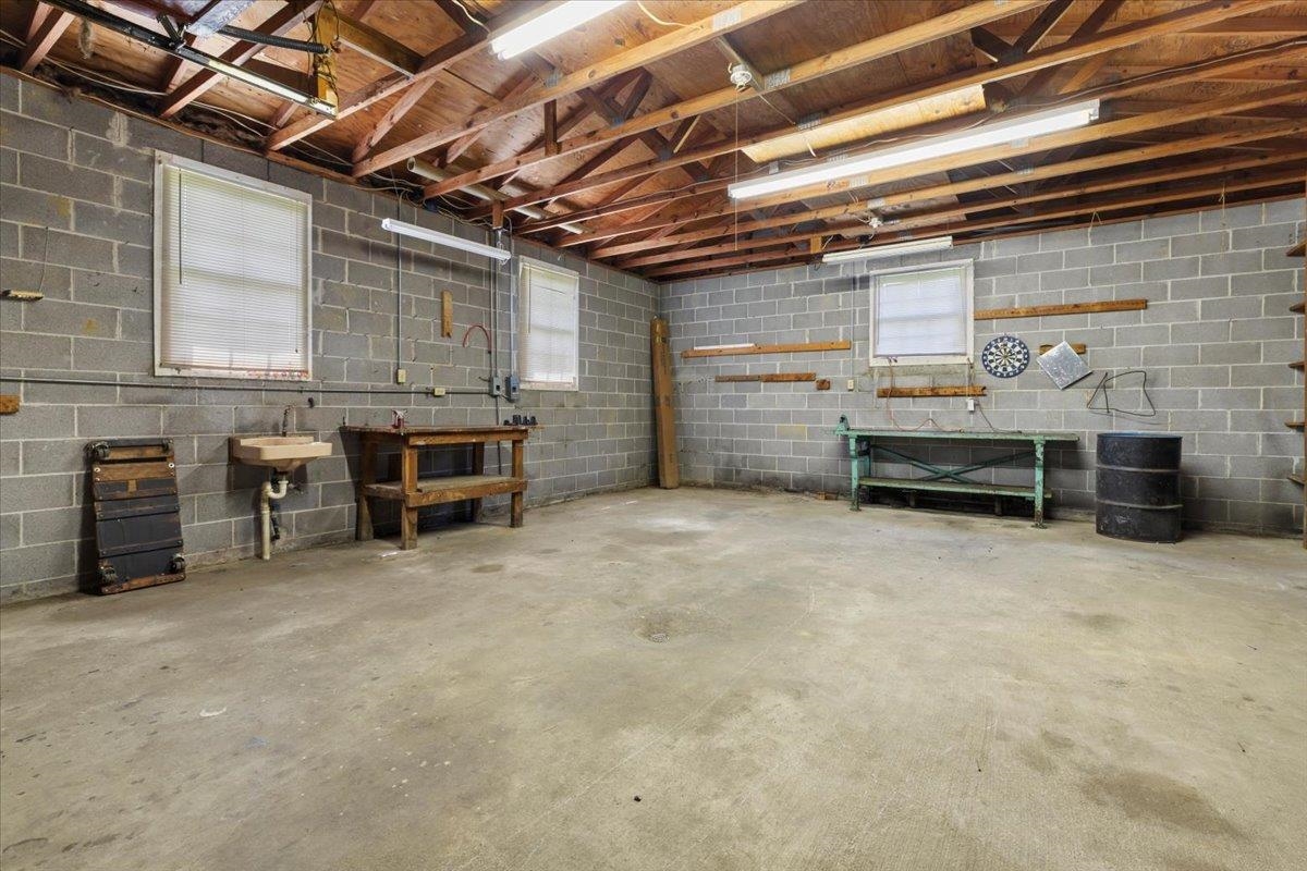 6019 Highland Road Dublin VA 24084