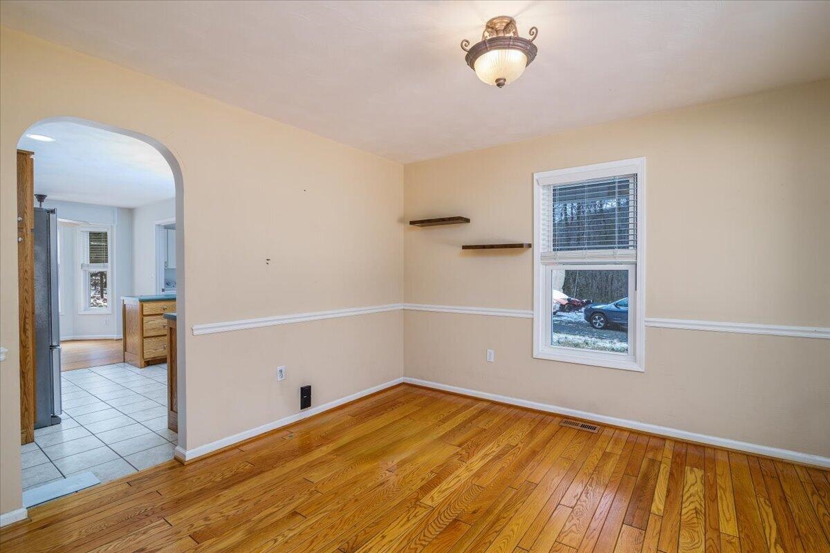 6720 Bradshaw Road Salem VA 24153