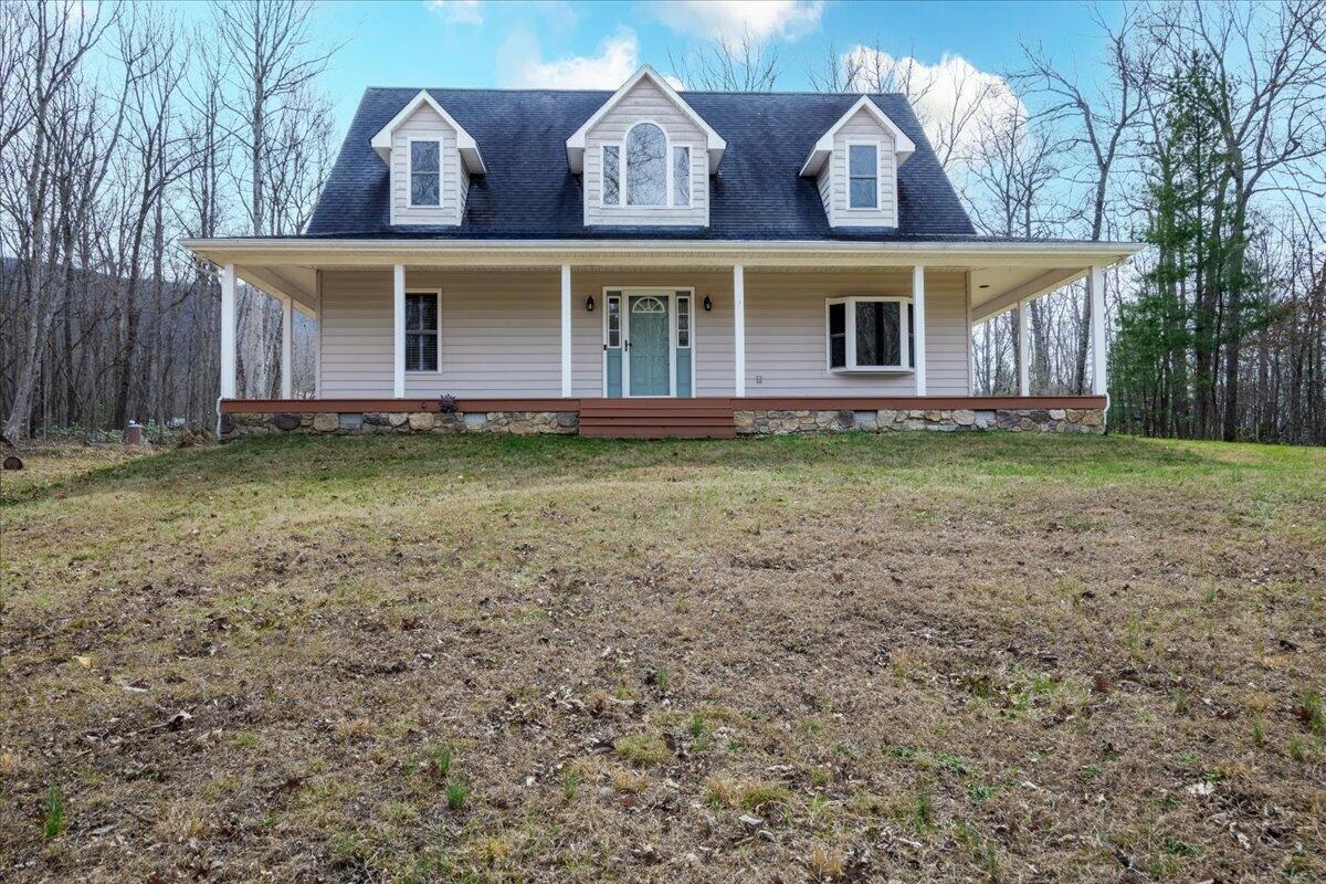6720 Bradshaw Road Salem VA 24153