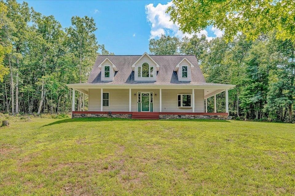 6720 Bradshaw Road Salem VA 24153