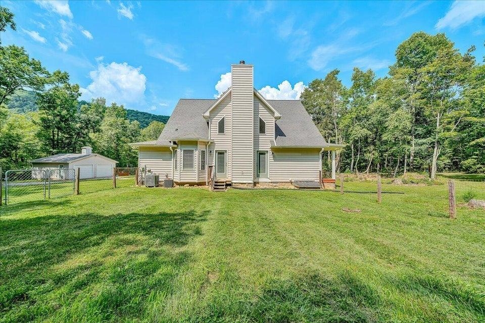 6720 Bradshaw Road Salem VA 24153