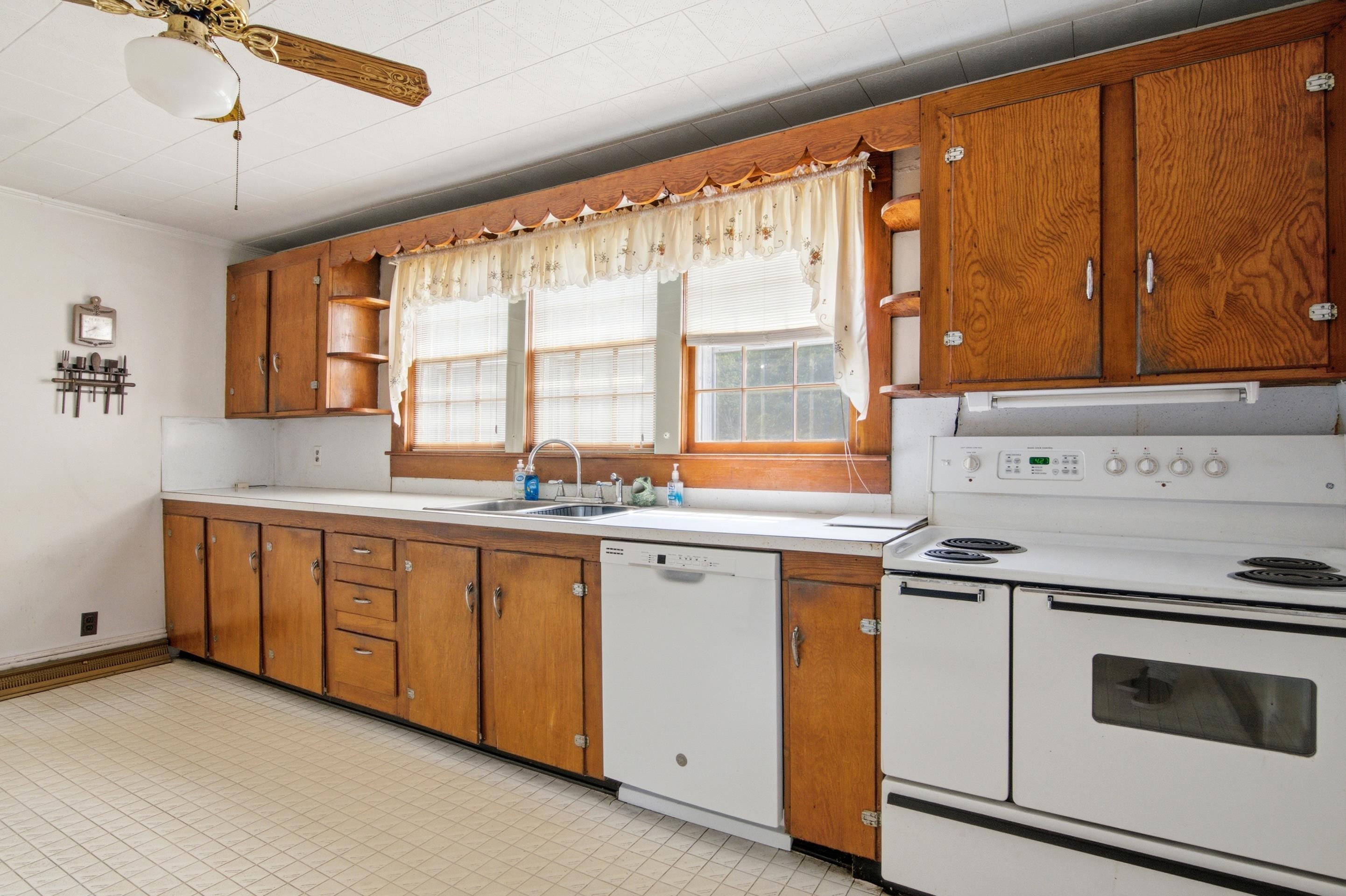 502 Alum Ridge Road Willis VA 24380