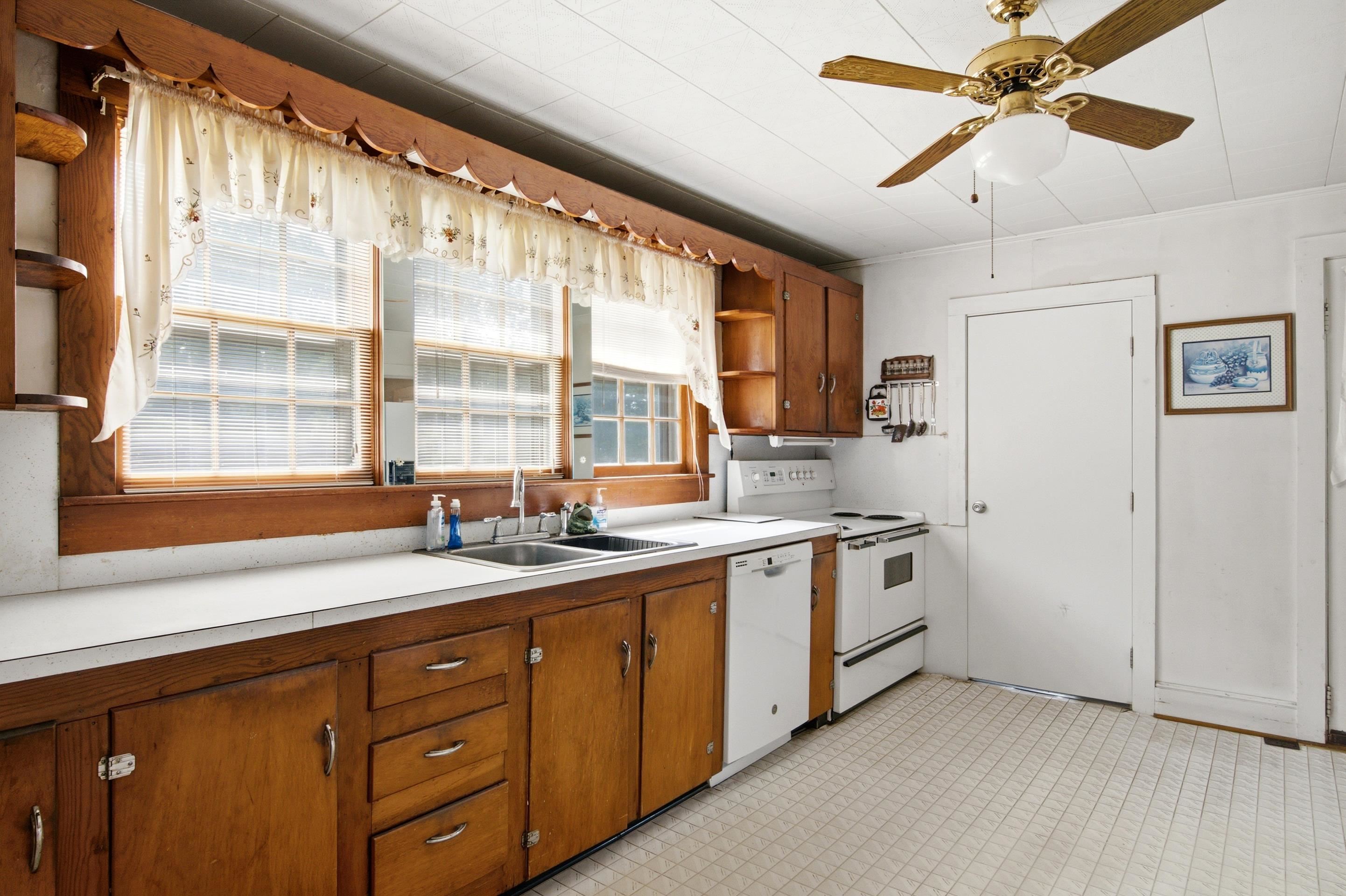 502 Alum Ridge Road Willis VA 24380