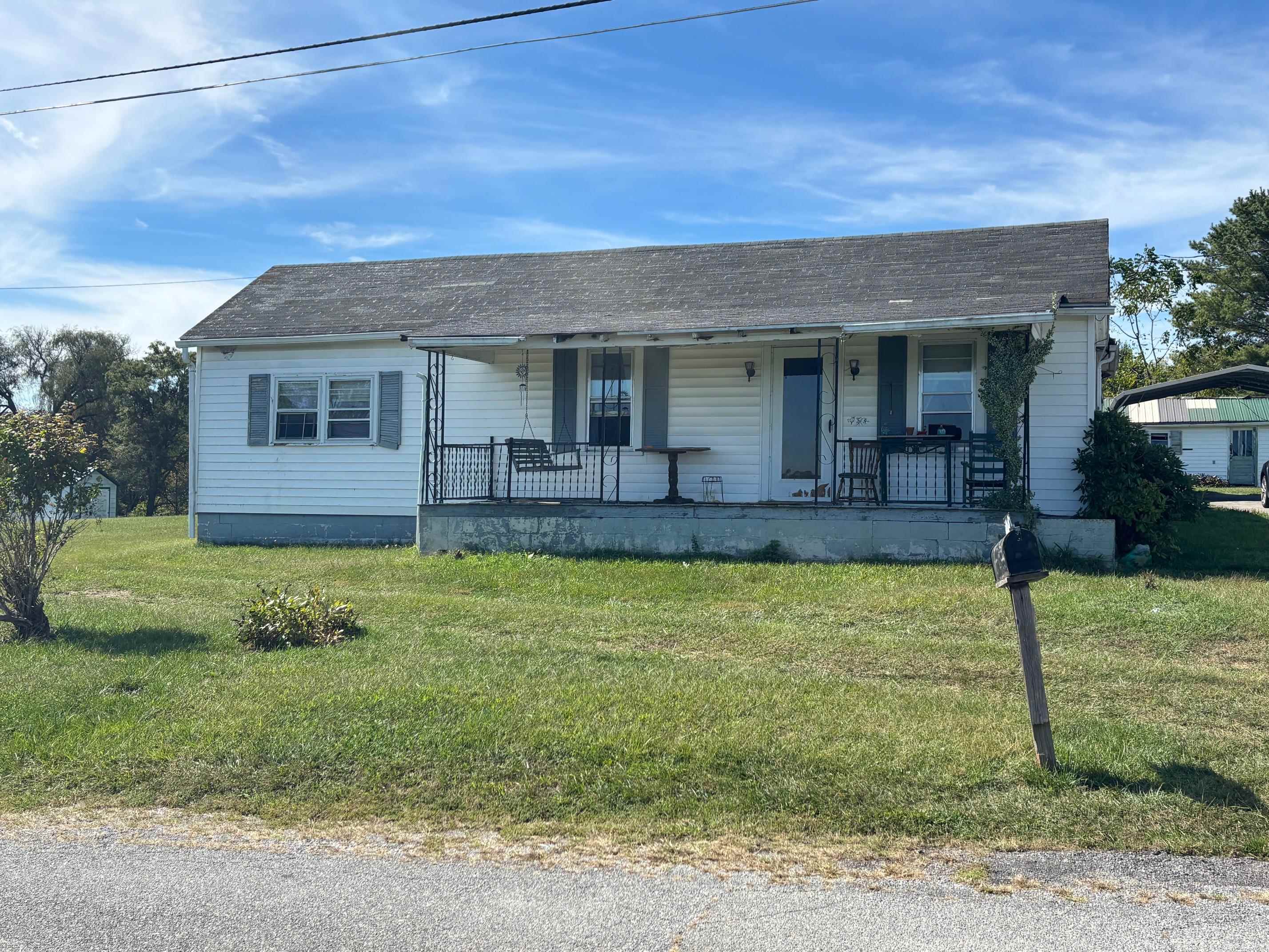 1922 Warden Spring Road Pulaski VA 24301