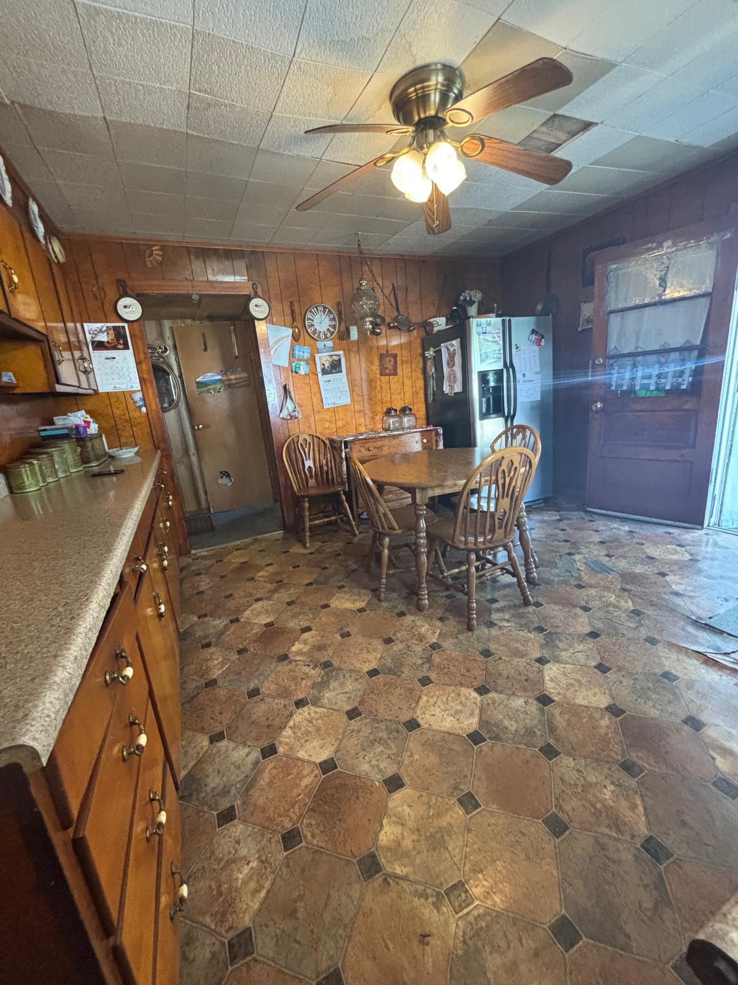 1922 Warden Spring Road Pulaski VA 24301