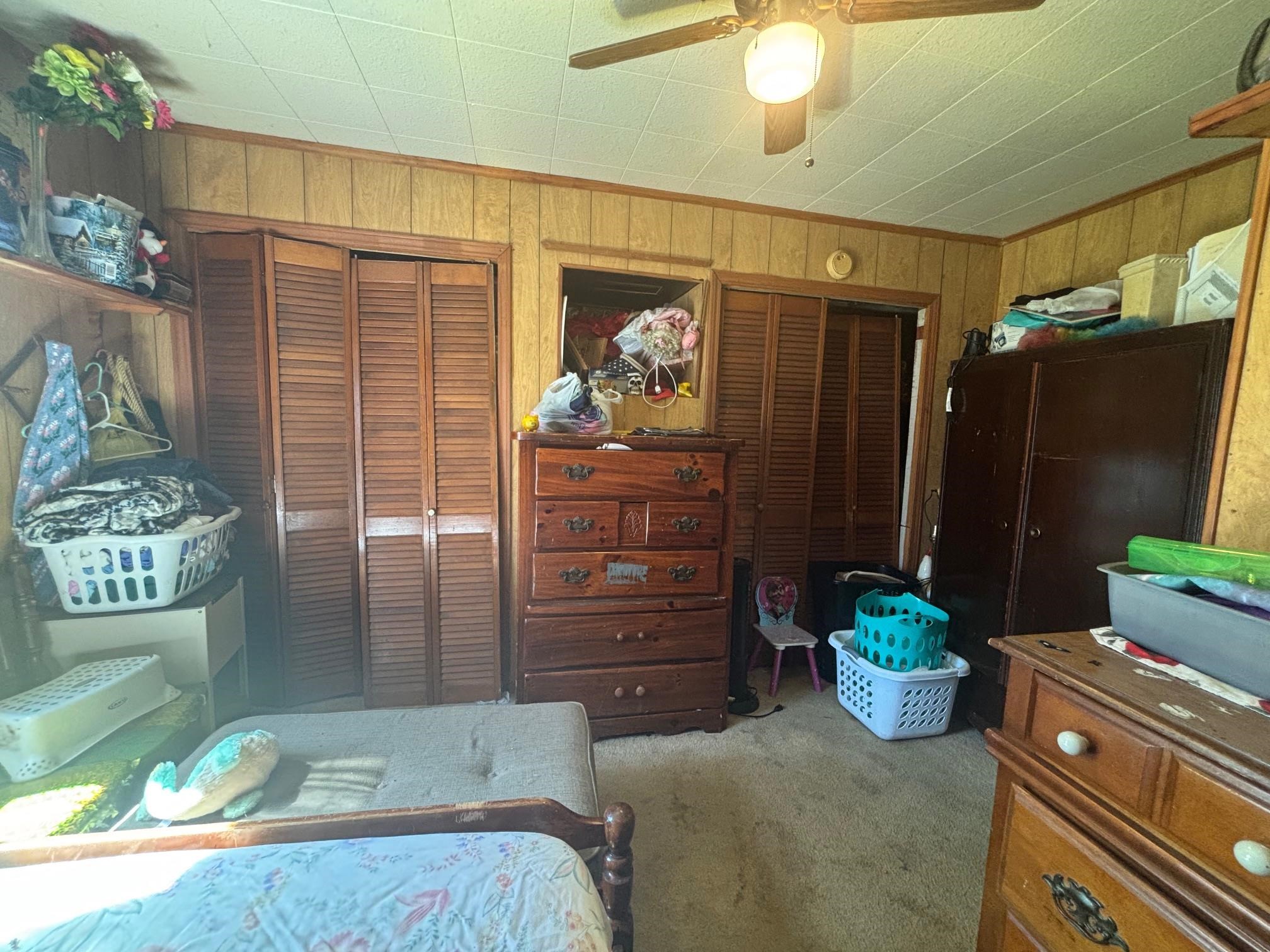 1922 Warden Spring Road Pulaski VA 24301