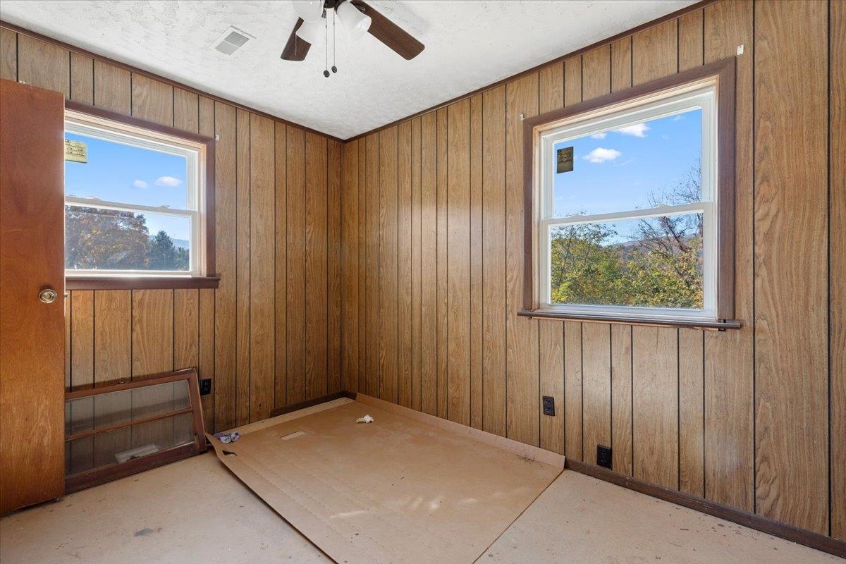 101 Warner Street Narrows VA 24124
