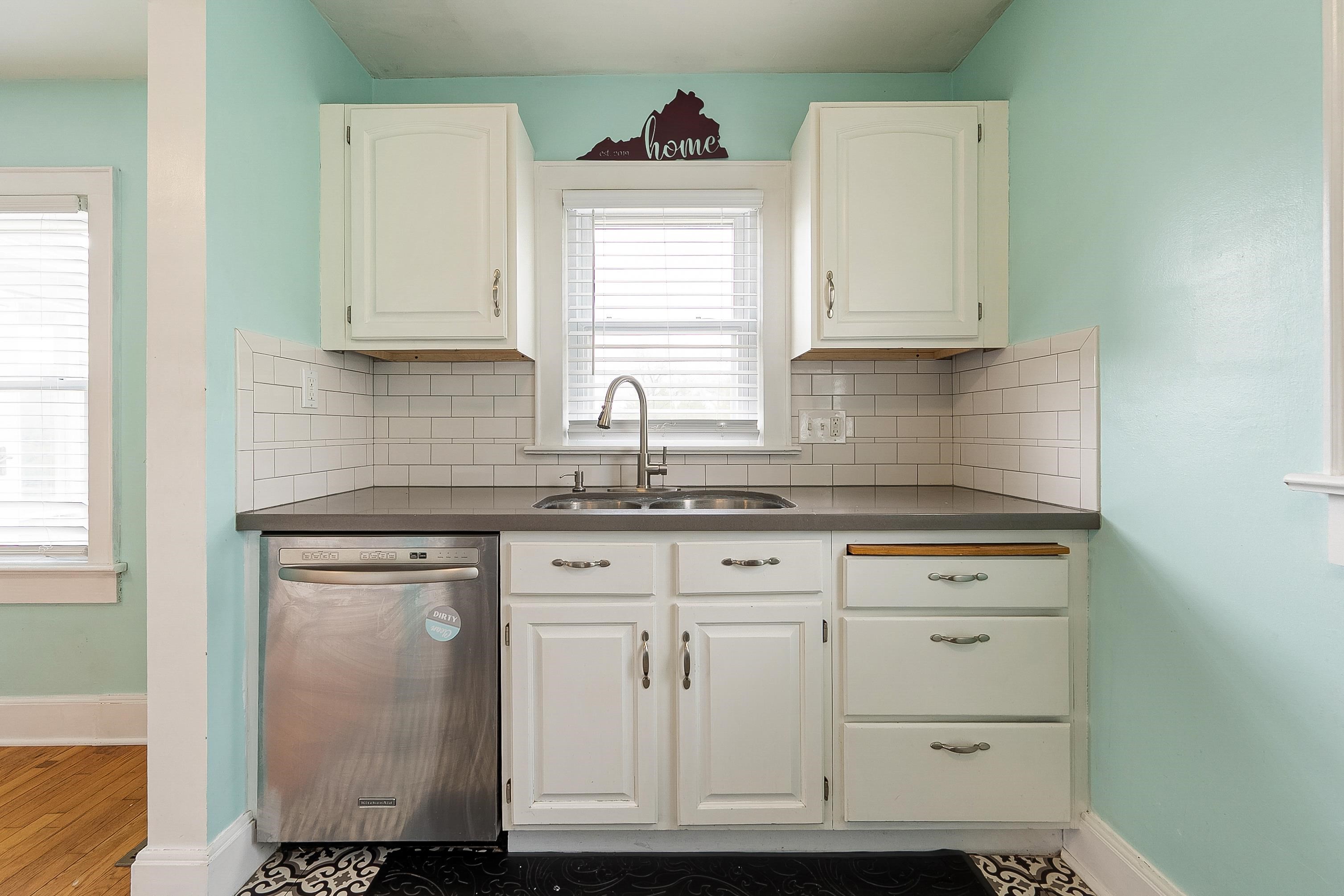 1403 Cabot Drive Pearisburg VA 24134