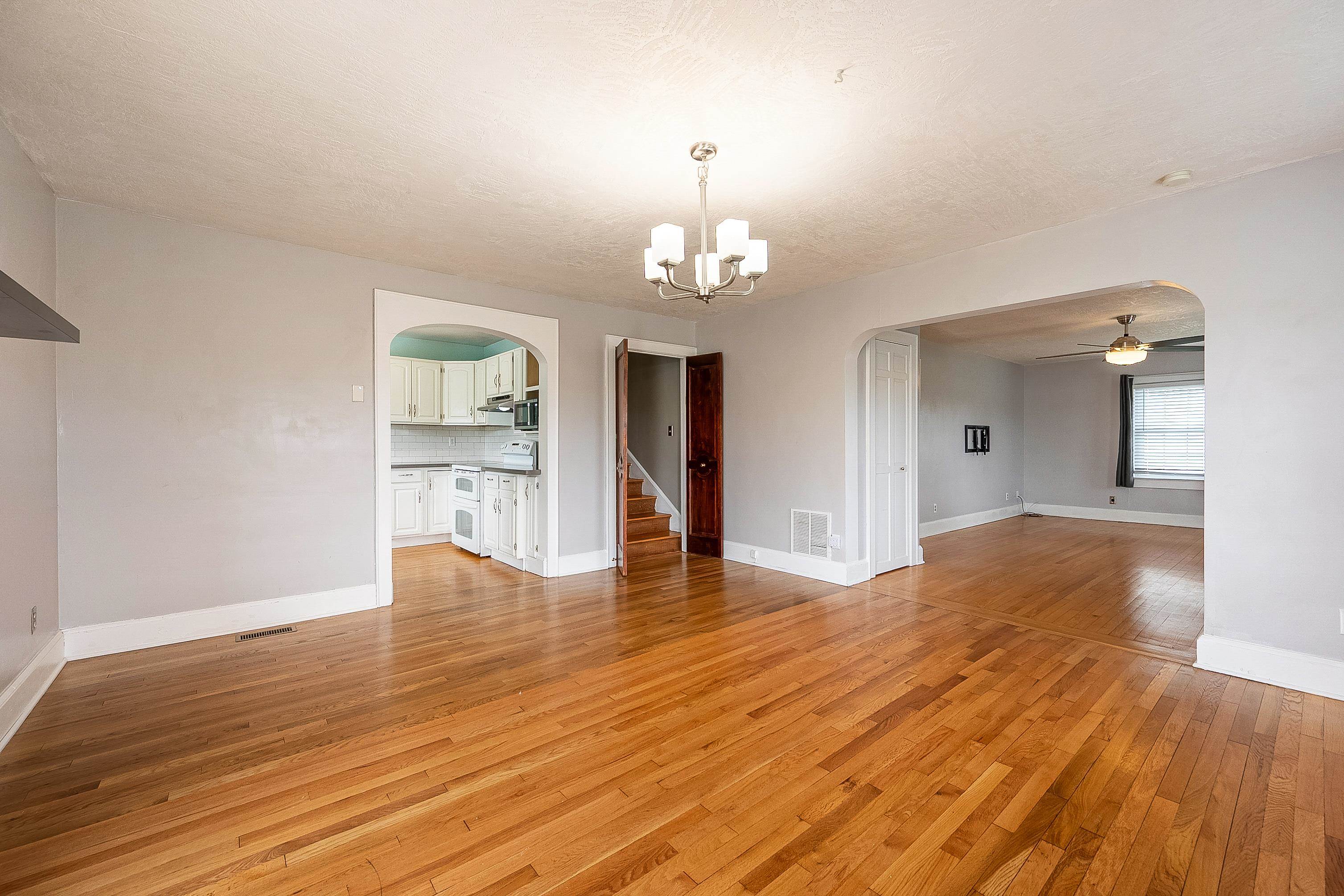 1403 Cabot Drive Pearisburg VA 24134