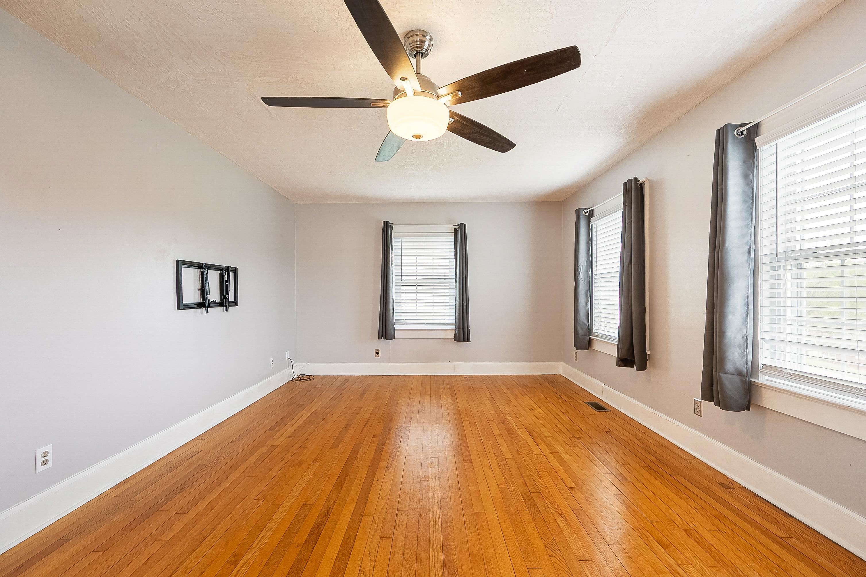 1403 Cabot Drive Pearisburg VA 24134