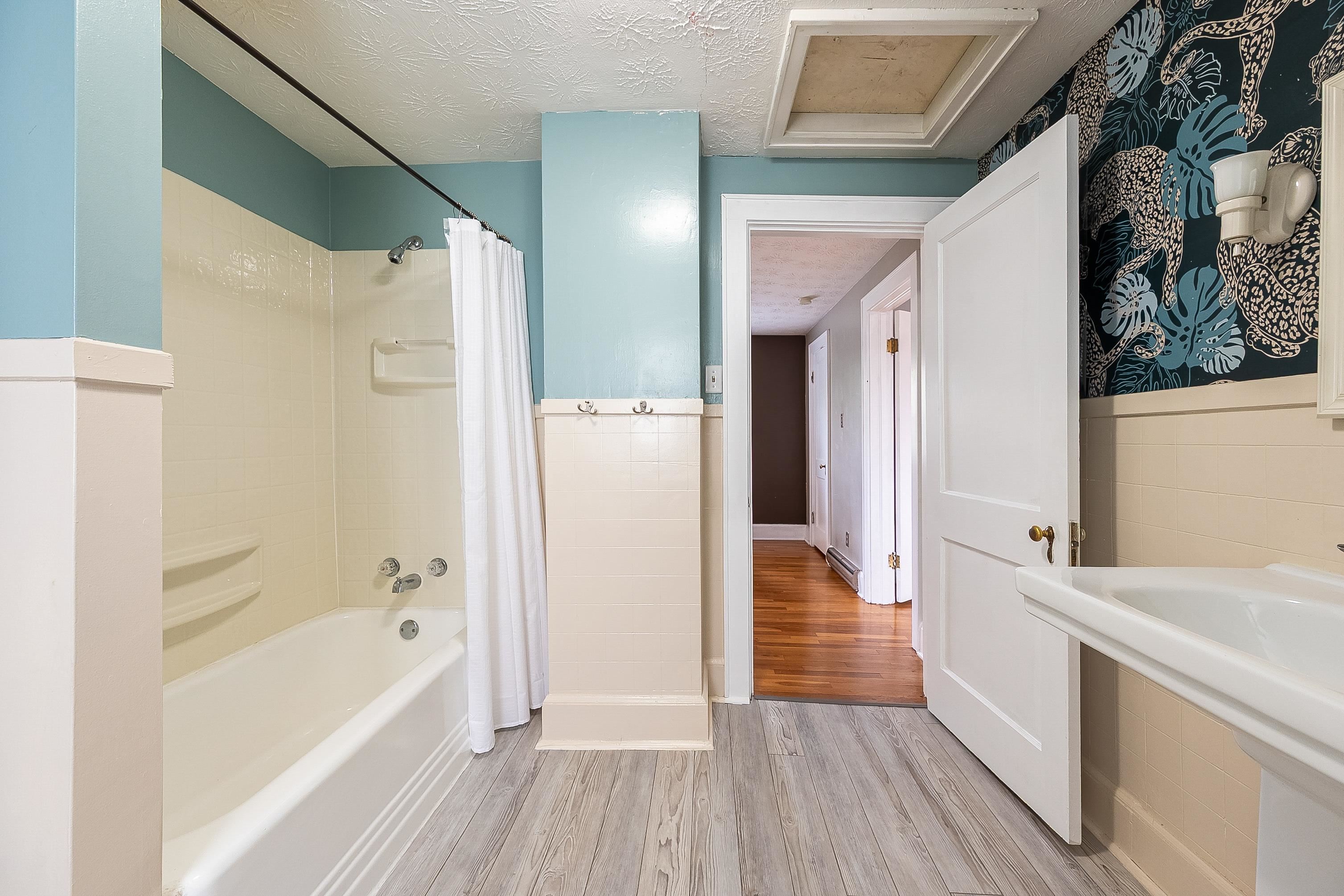 1403 Cabot Drive Pearisburg VA 24134