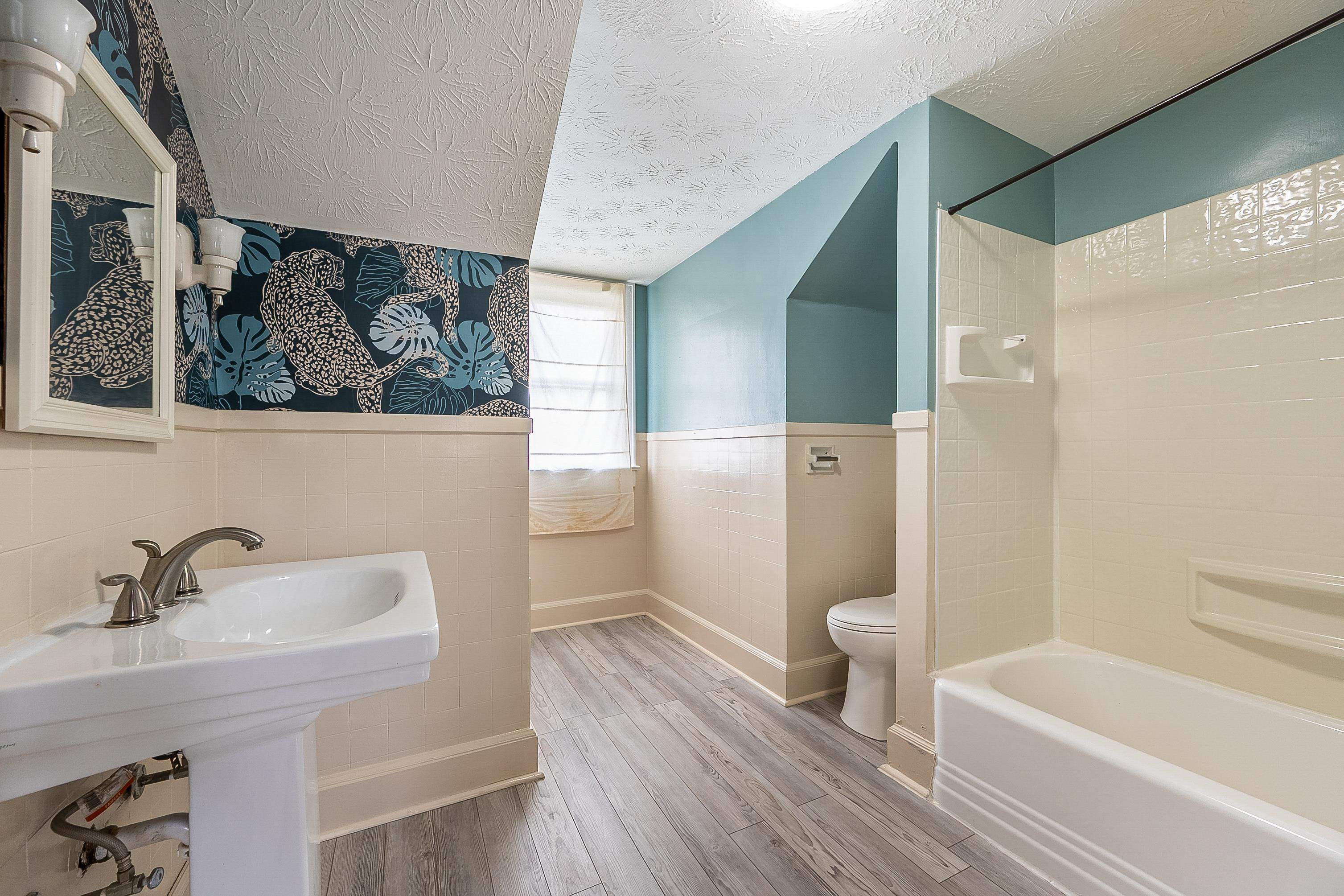 1403 Cabot Drive Pearisburg VA 24134