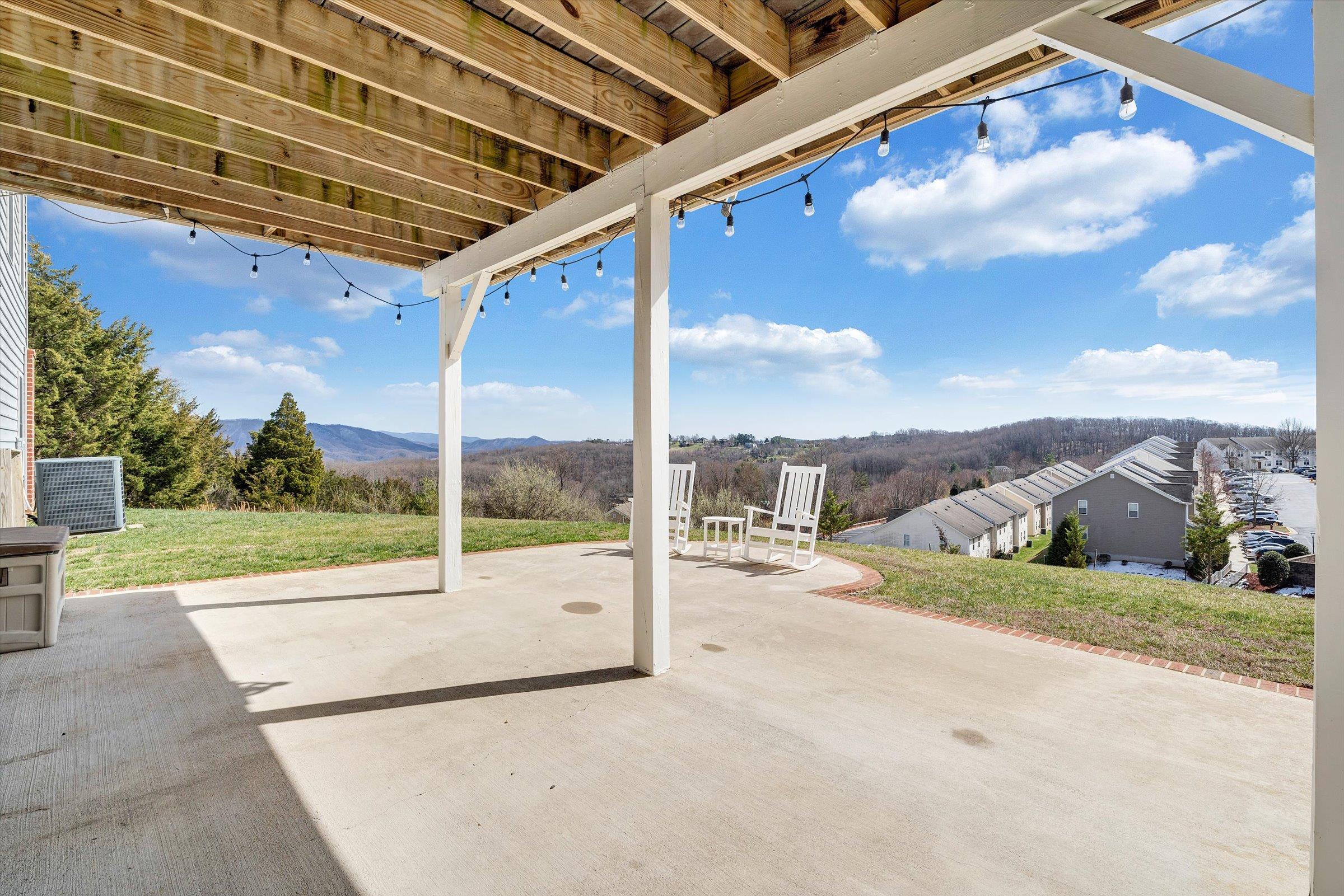402 Sterling Heights Lane Blacksburg VA 24060